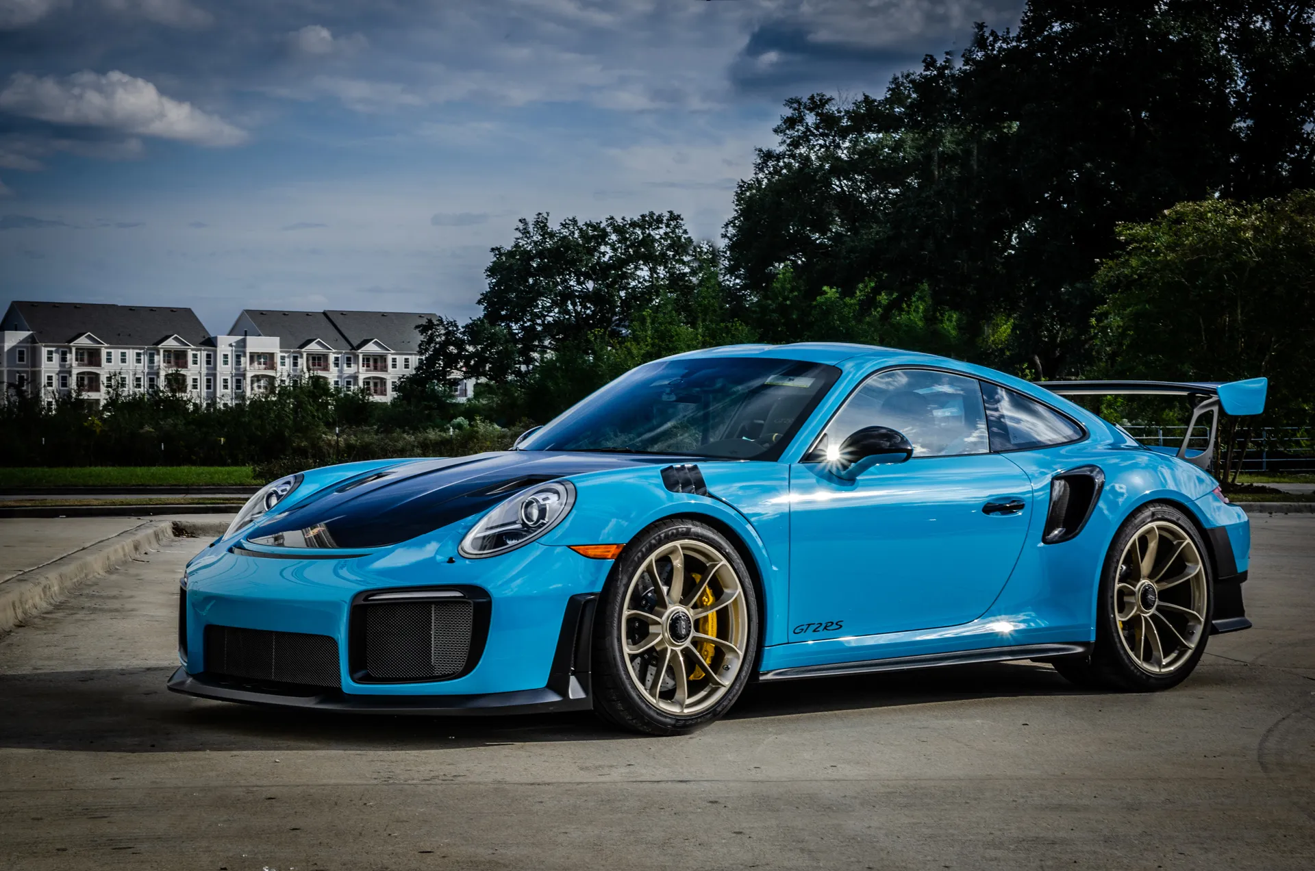 2018 Porsche 911 GT2 RS in Miami Blue