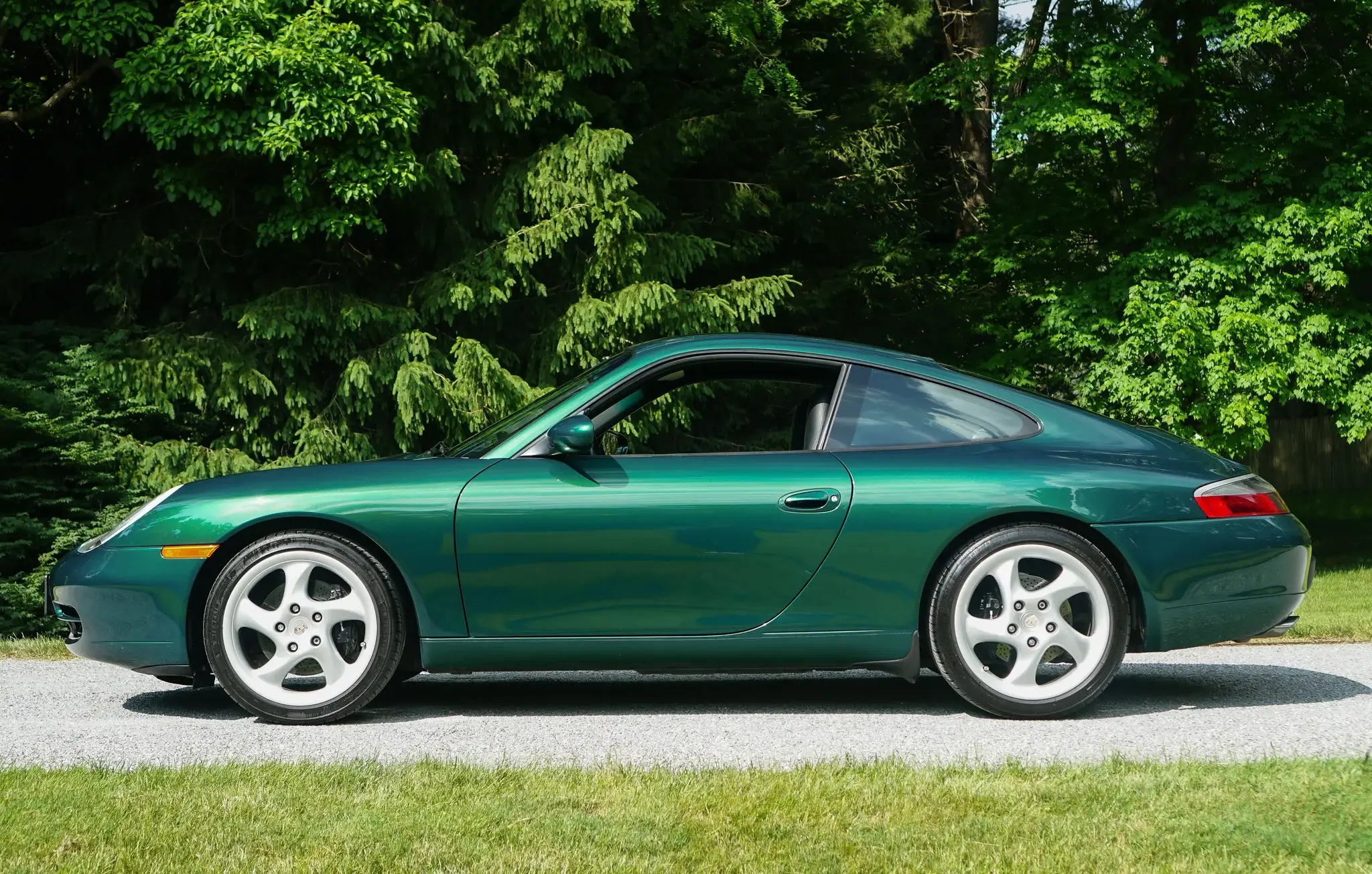 2000 Porsche 911 Carrera in Rainforest (Jungle) Green Metallic