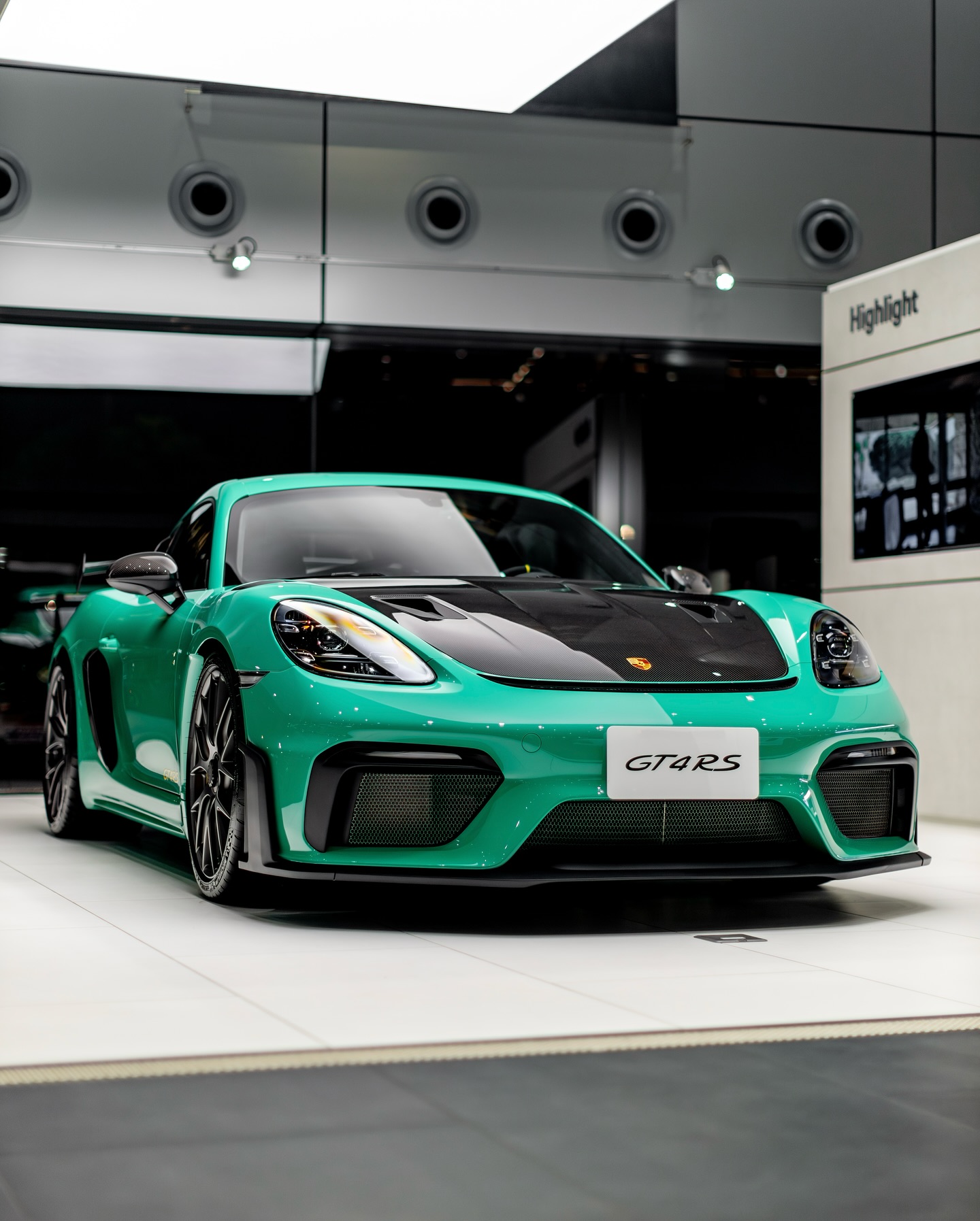 2024 Porsche 718 Cayman GT4 RS Weissach Package in Lighter Green