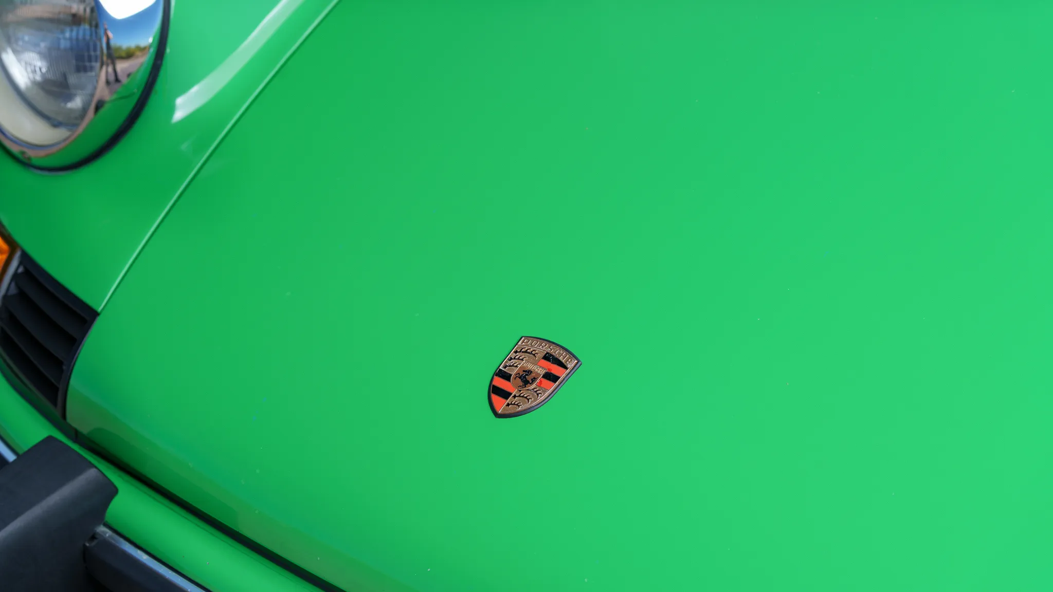 1973.5 Porsche 911T Coupe In Viper Green