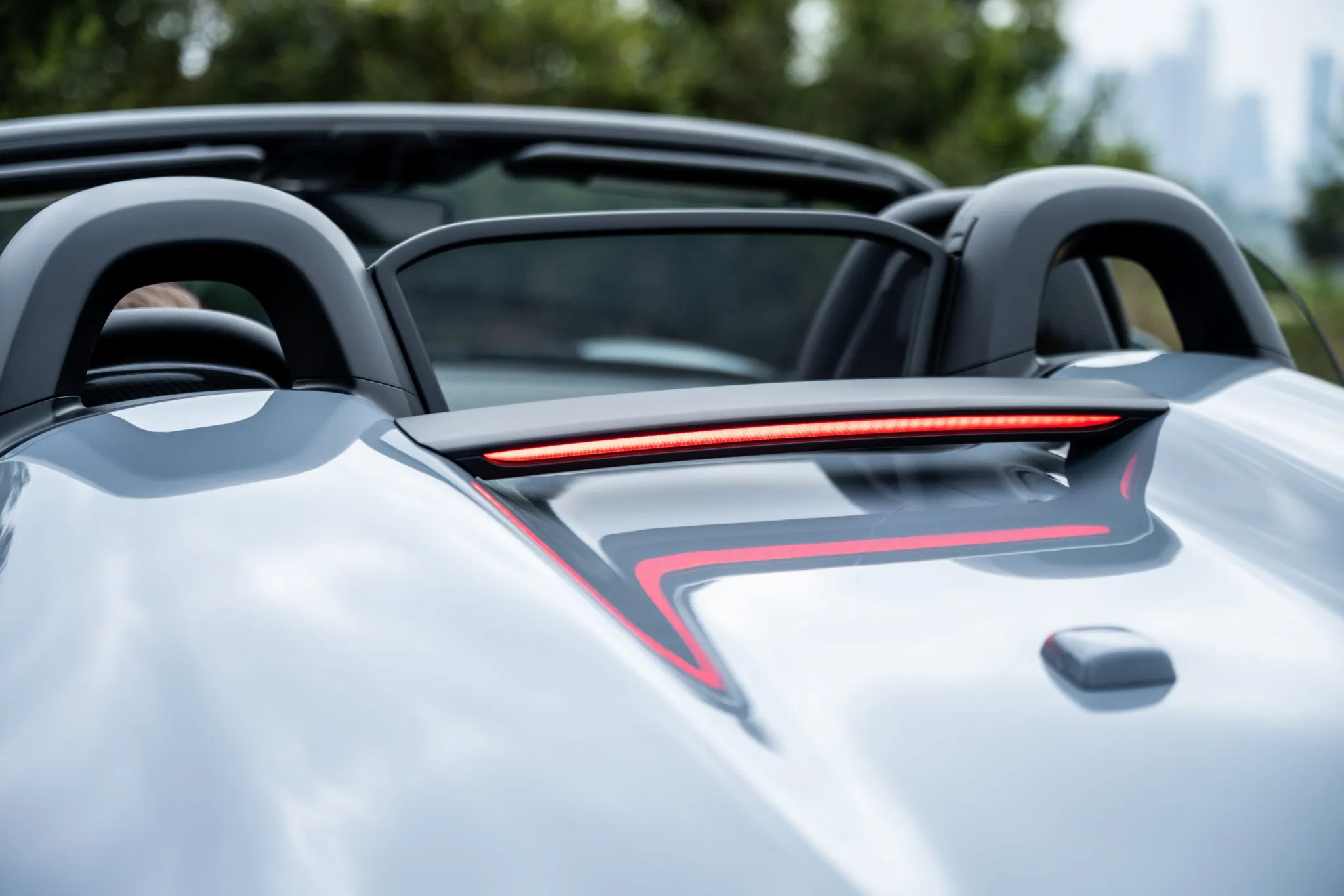 2023 Porsche 718 Spyder in Arctic Grey