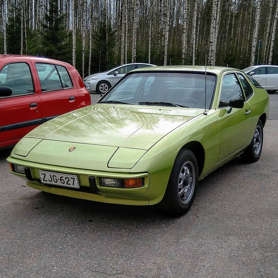 1978 Porsche 924 in Reseda Green Metallic