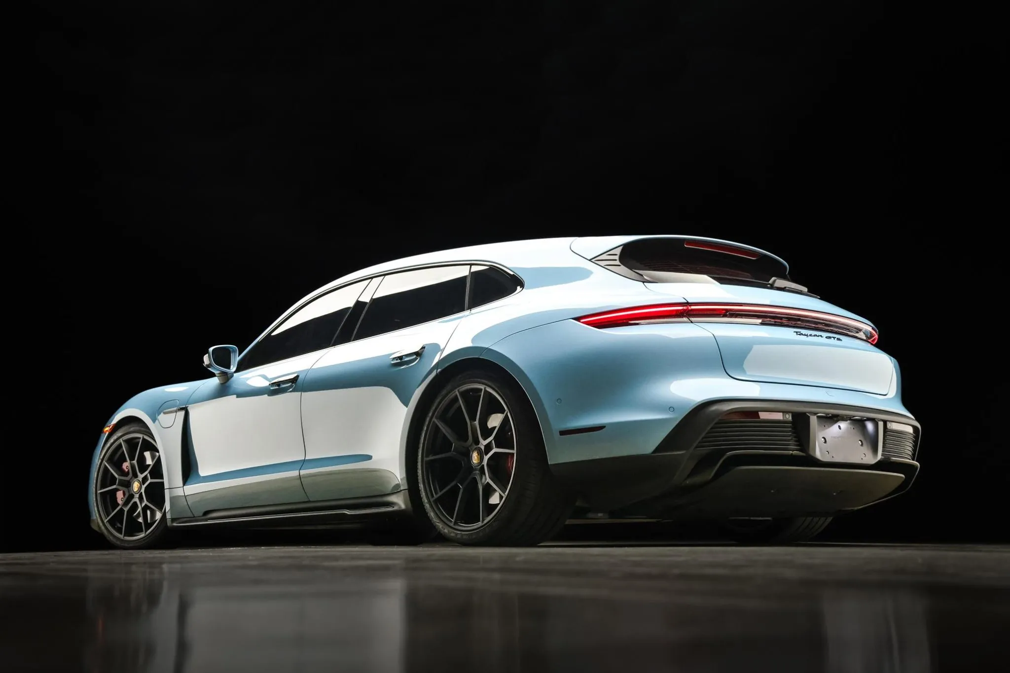 2023 Porsche Taycan GTS Sport Turismo in Frozen Blue Metallic