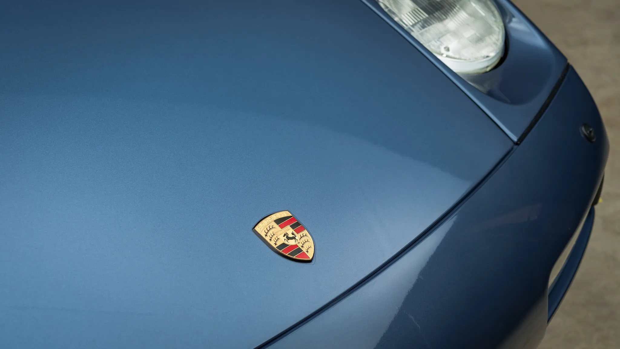 1989 Porsche 928 S4 in Dove Blue Metallic