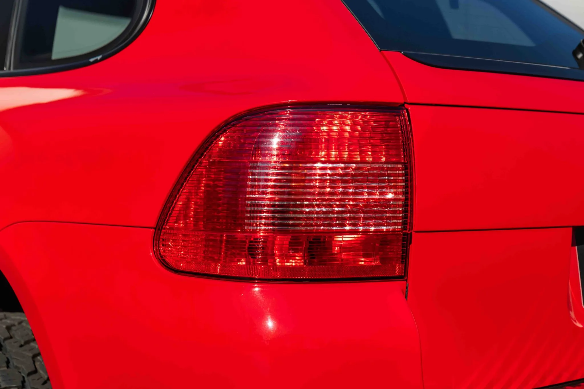 2005 Porsche Cayenne Turbo in Guards Red