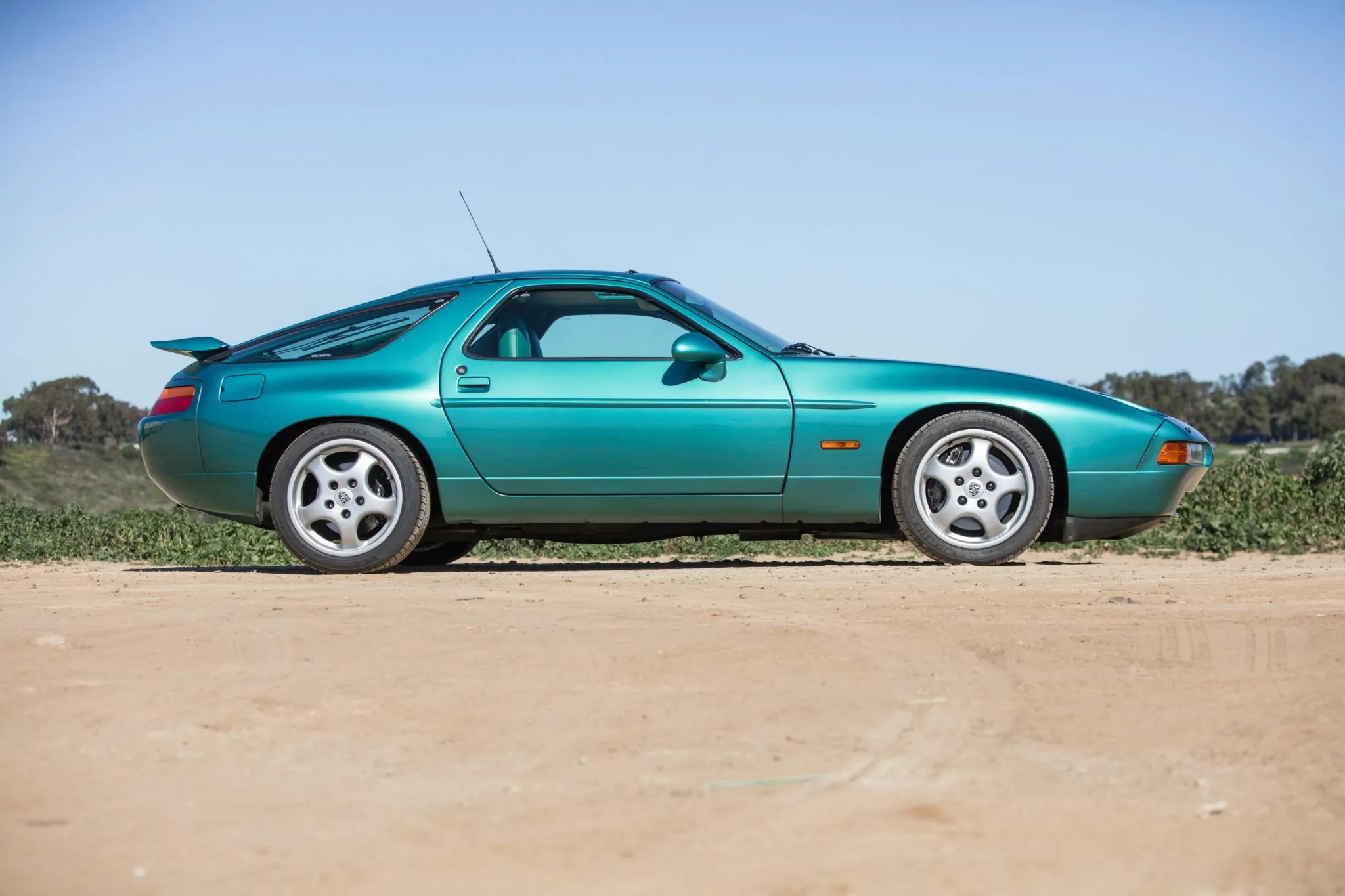 1992 Porsche 928 GTS in Wimbledon Green Metallic