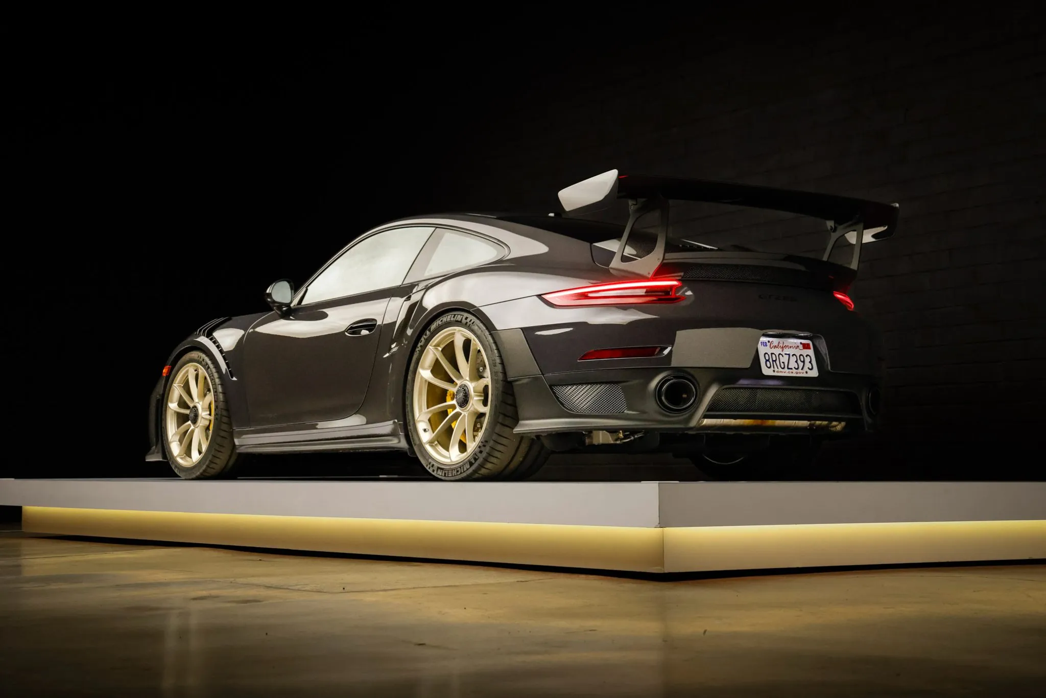 2018 Porsche 911 GT2 RS in Grey Black