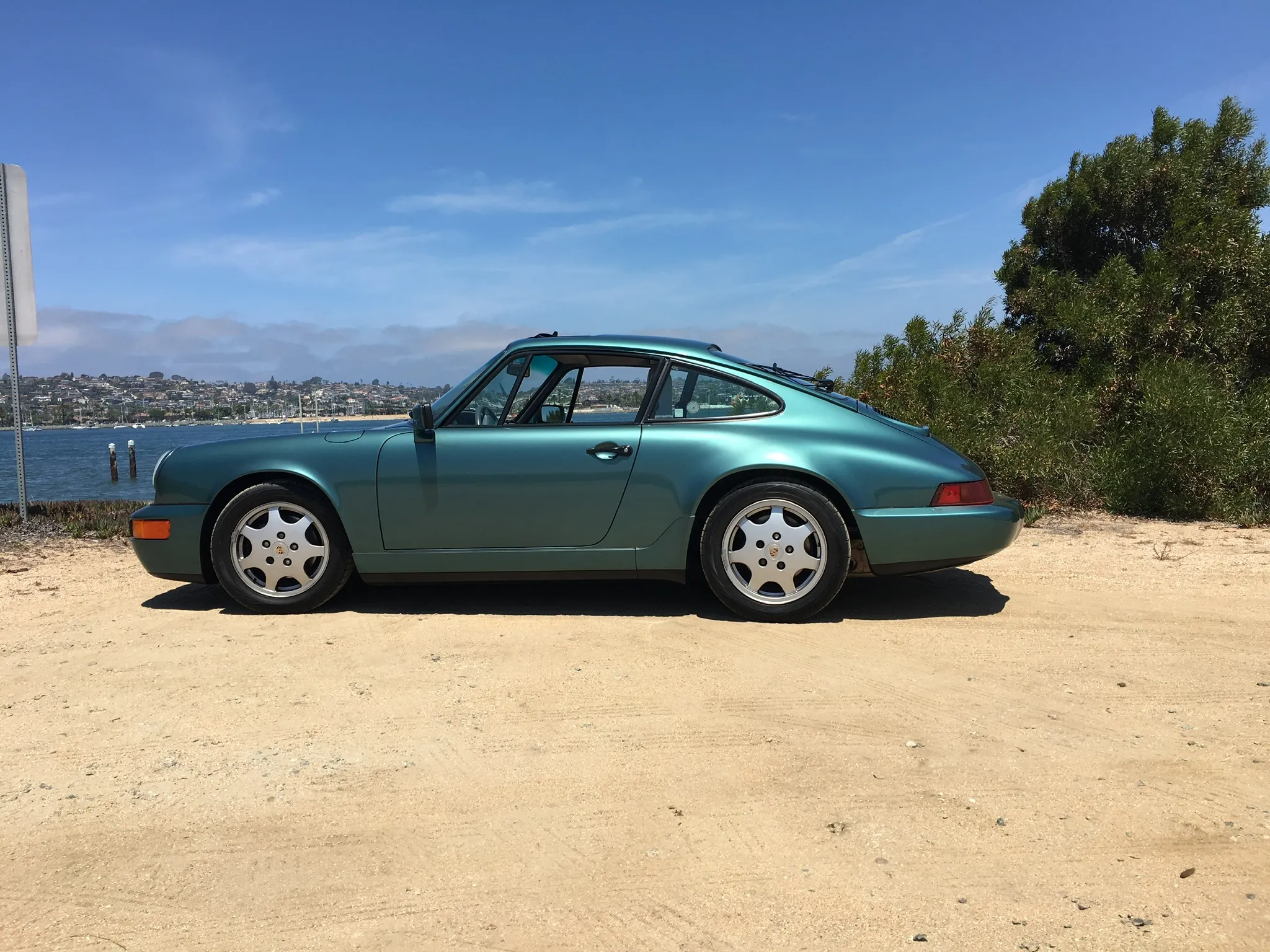 1991 Porsche 911 Carrera 2 Coupe In Ultraviolet