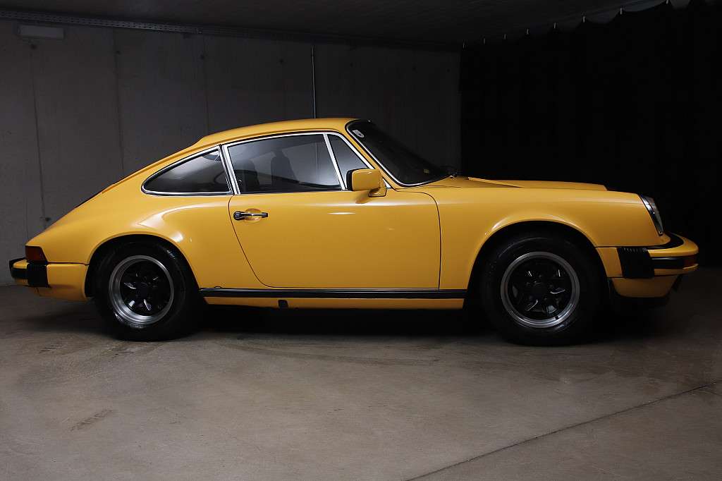 1978 Porsche 911 SC In Talbot Yellow