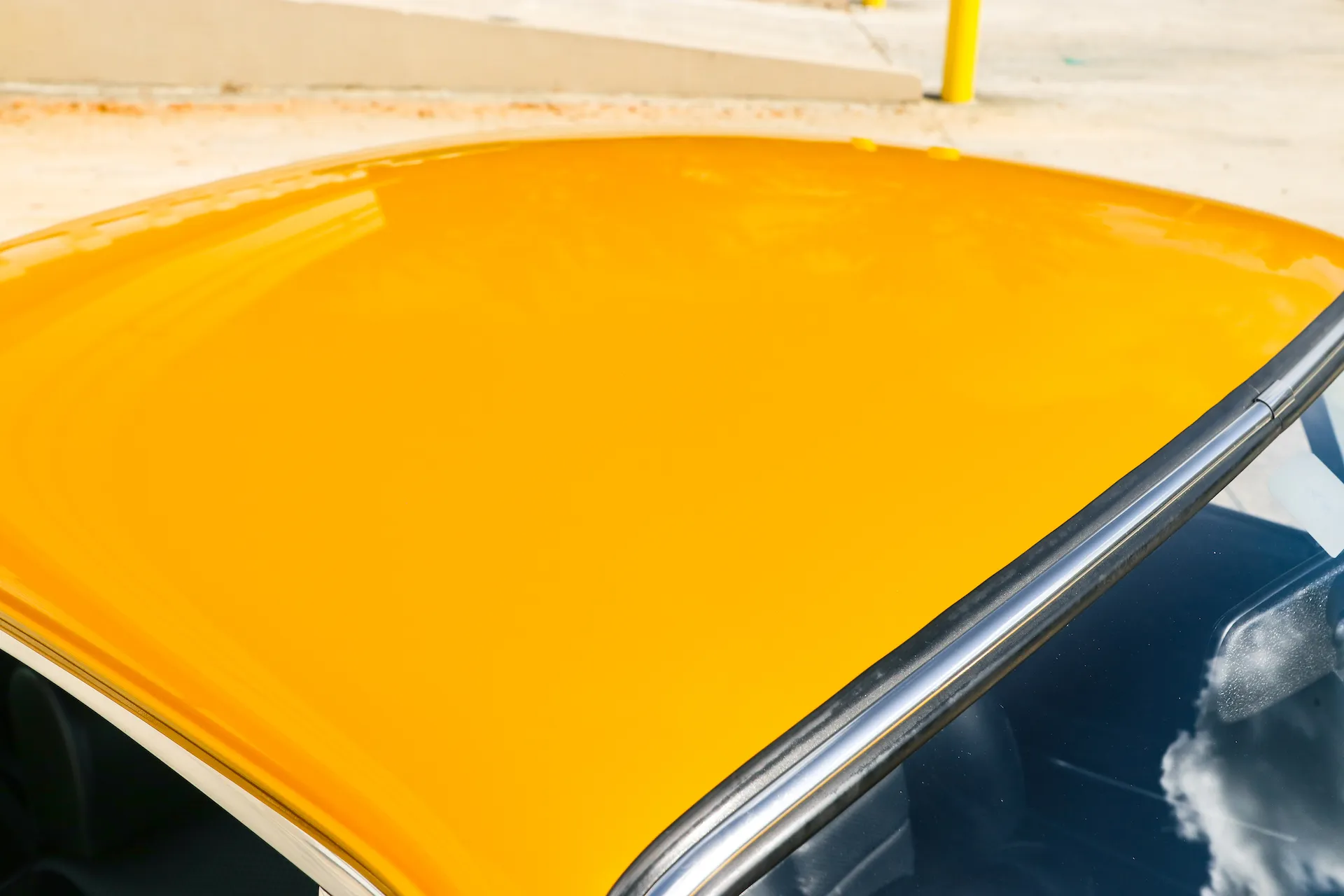 1971 Porsche 911E Coupe in Gold Metallic