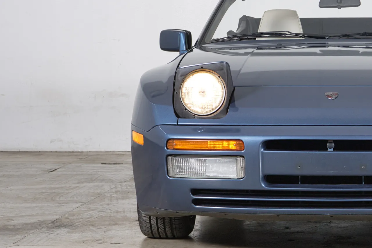 1990 Porsche 944 S2 Cabriolet in Dove Blue Metallic