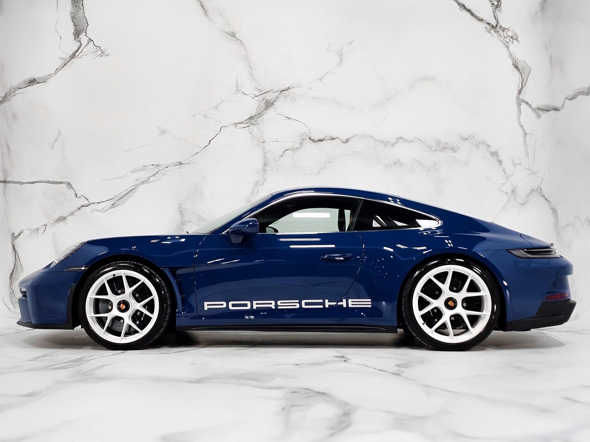 2024 Porsche 911 S/T in Manaus Blue