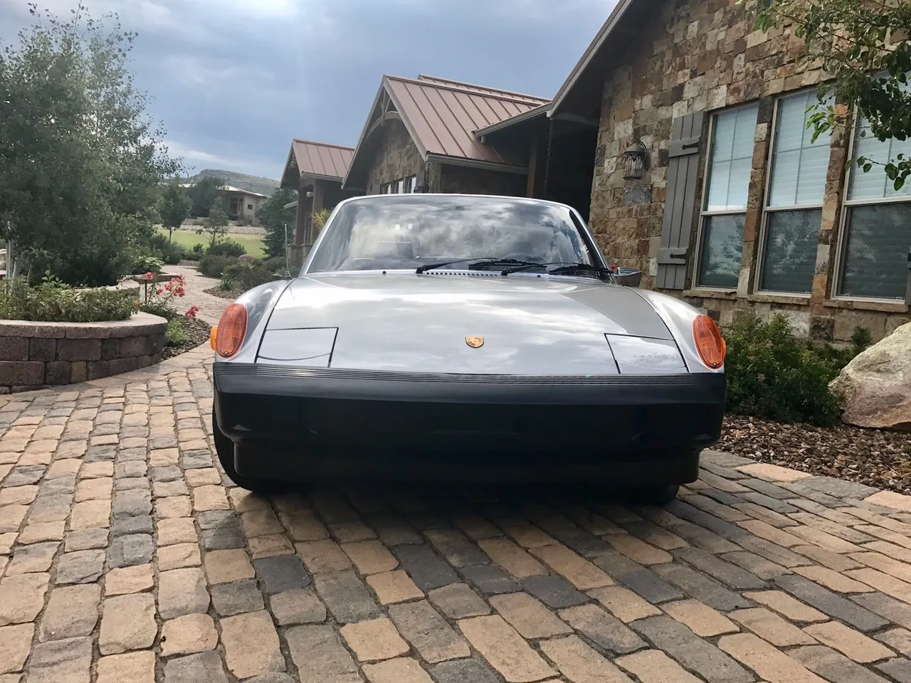 1975 Porsche 914 2.0L in Diamond Silver Metallic 