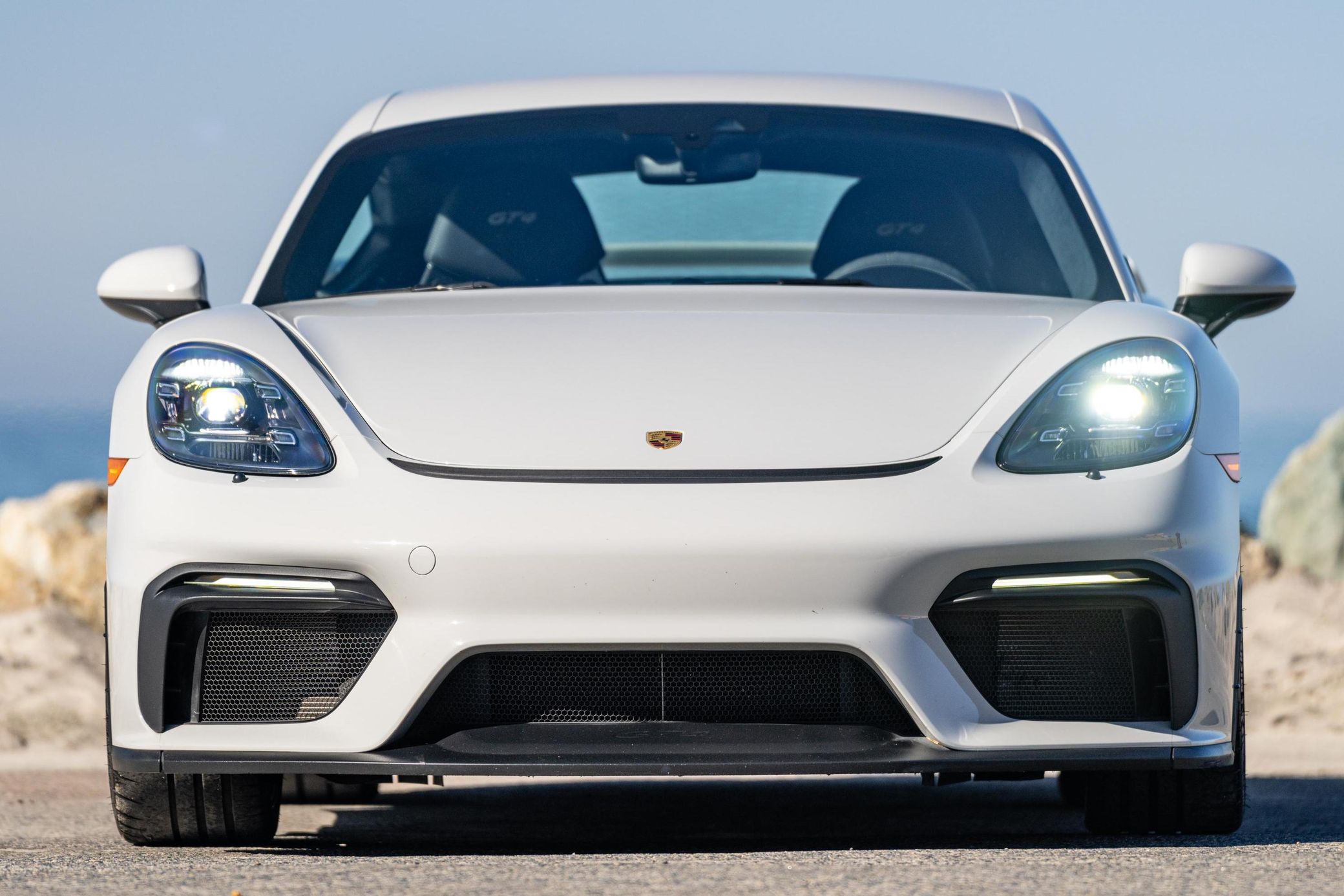 2020 Porsche 718 Cayman GT4 in Chalk