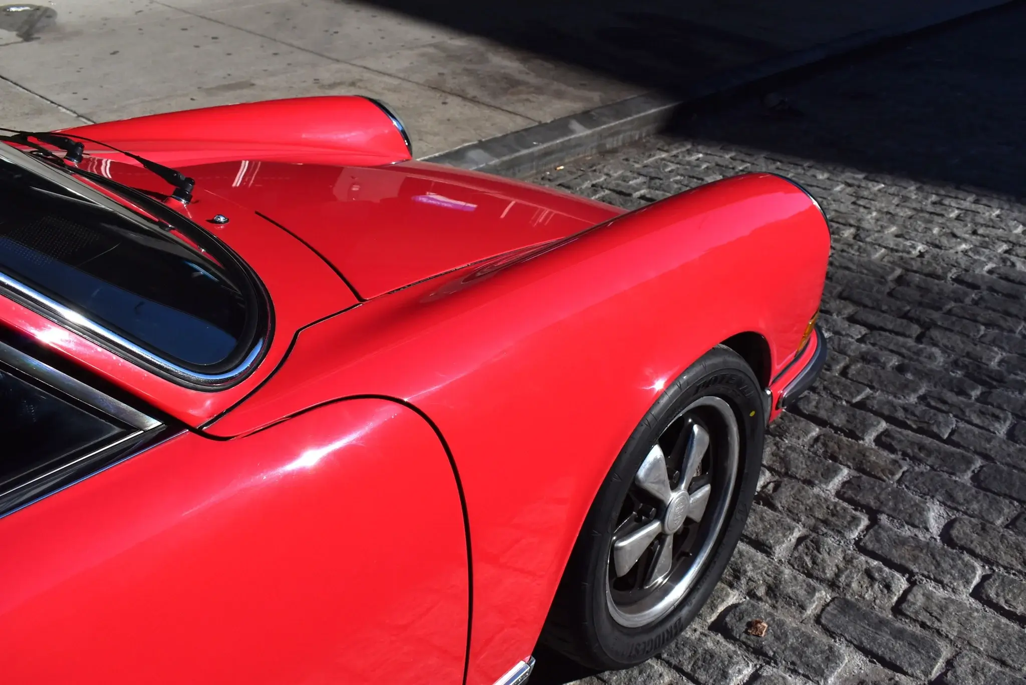 1973 Porsche 911T Coupe in Raspberry Metallic