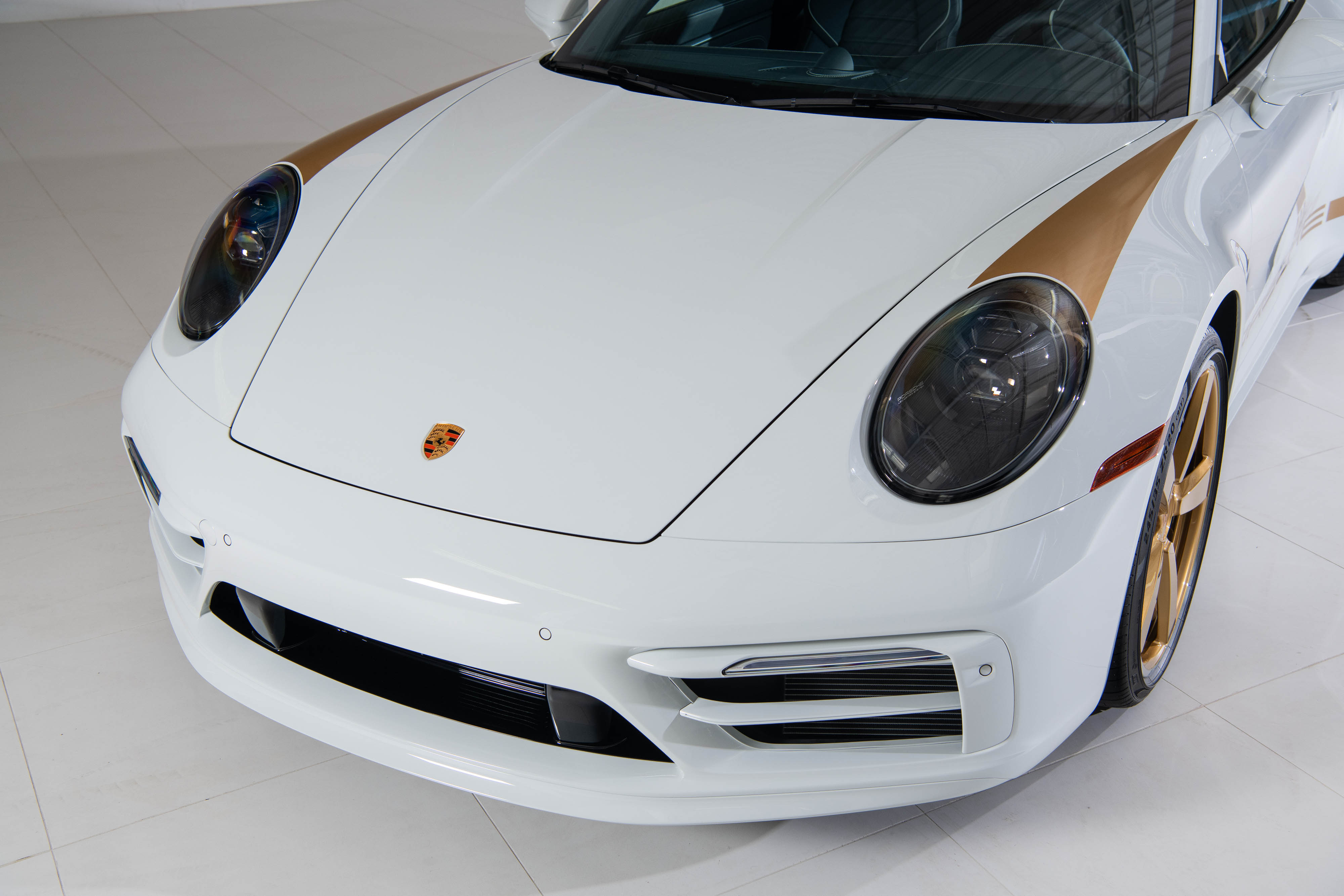 2021 Porsche 911 Targa 4S Heritage Design Edition in Pure White