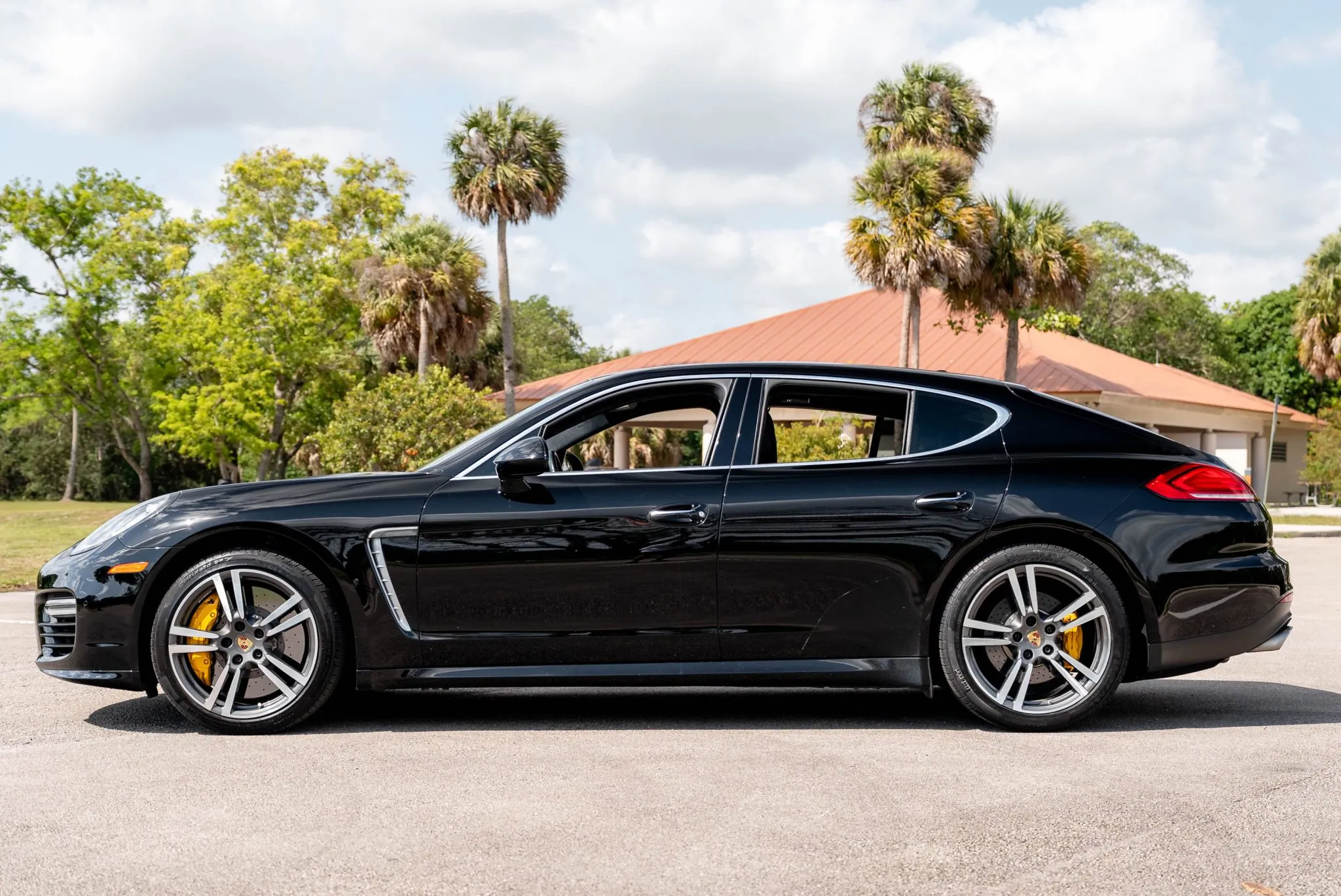 2015 Porsche Panamera Turbo S in Black
