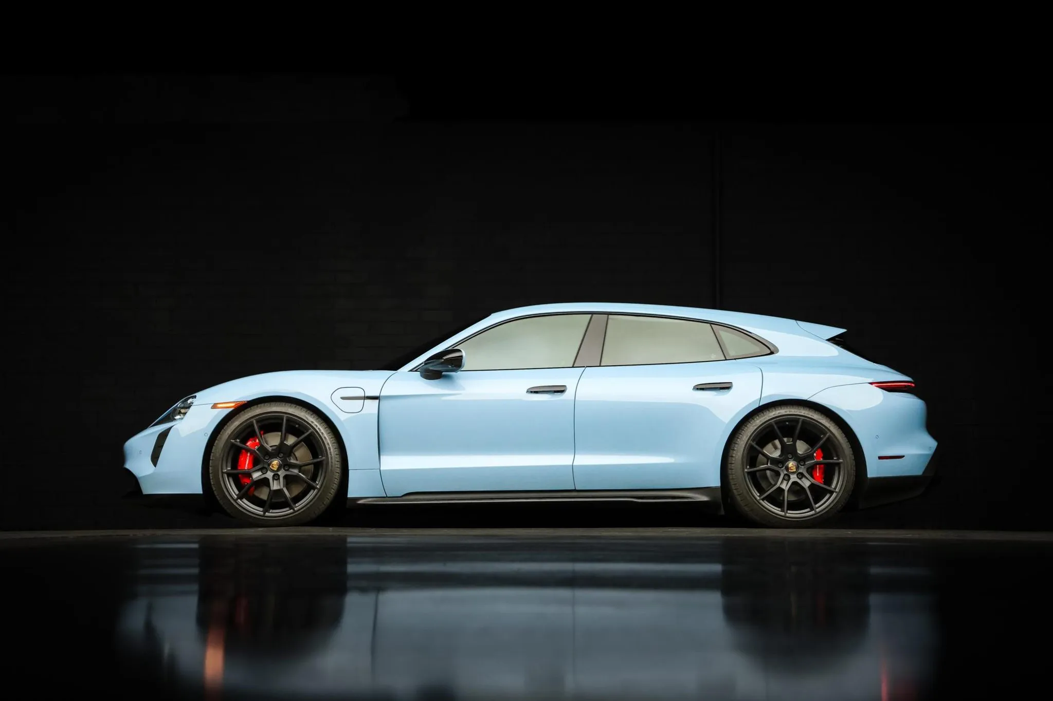 2023 Porsche Taycan GTS Sport Turismo in Frozen Blue Metallic