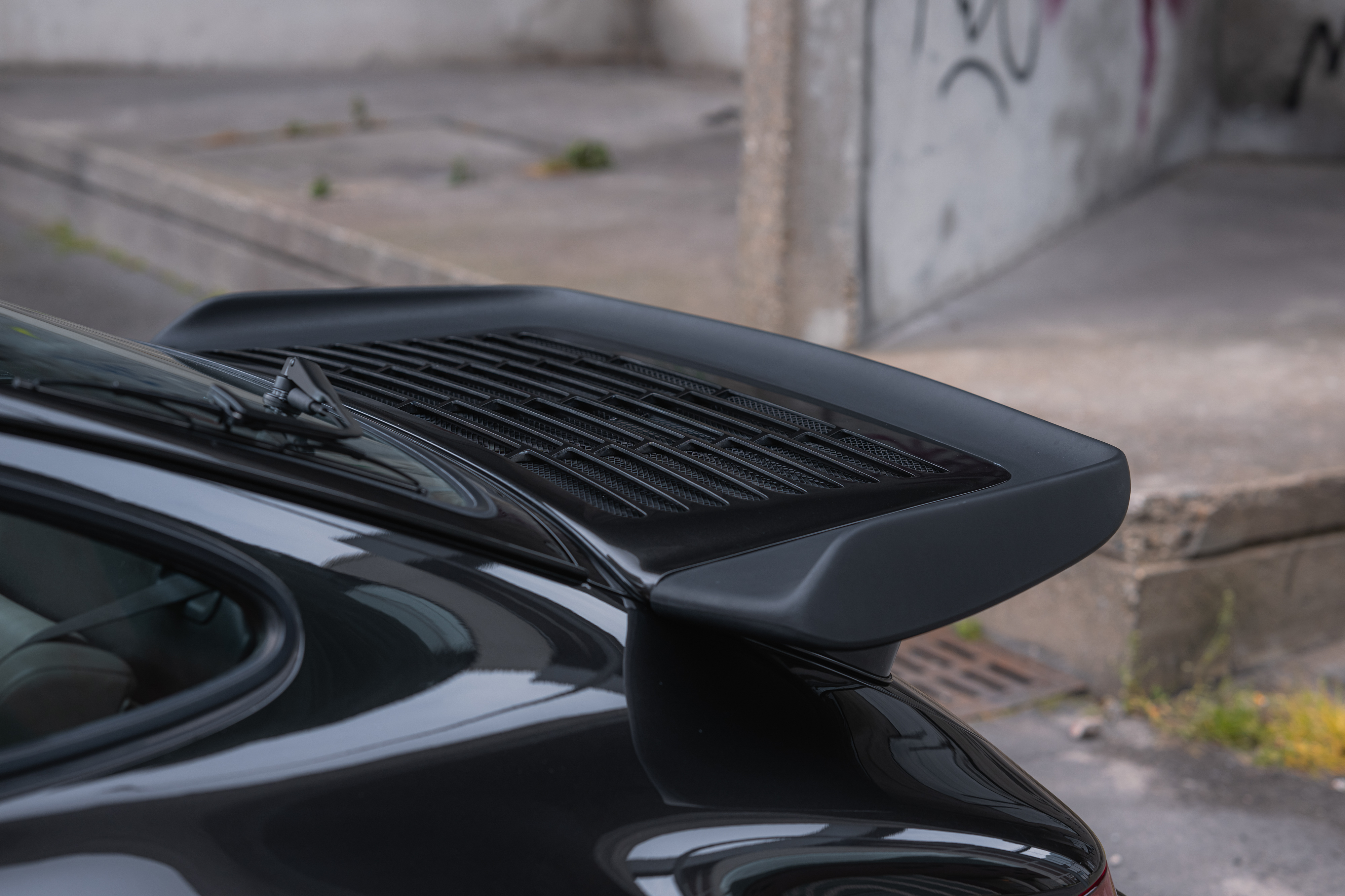 1993 Porsche 911 Turbo 3.6 in Black Pearl