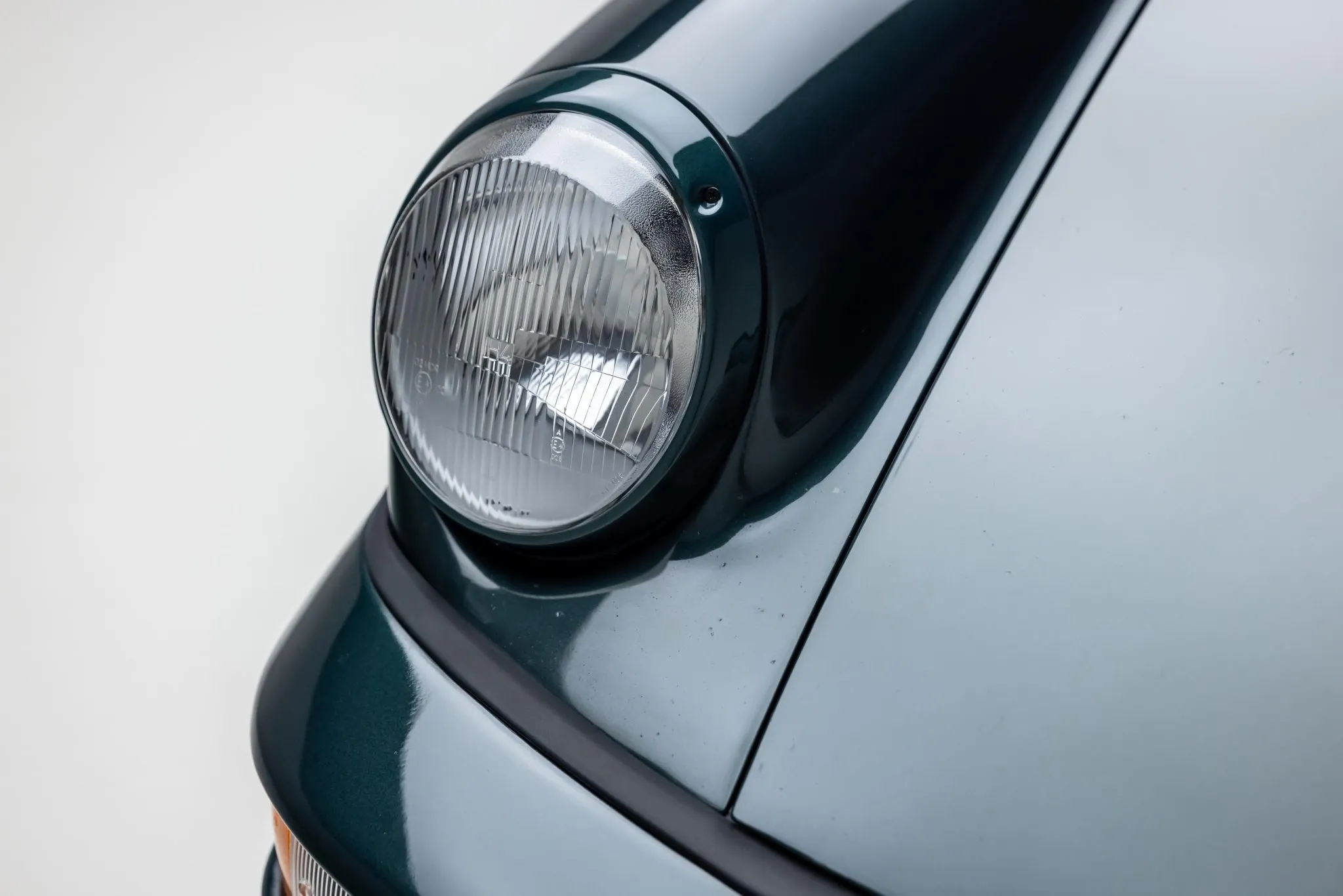 1991 Porsche 911 Carrera 4 Targa in Moss Green Metallic