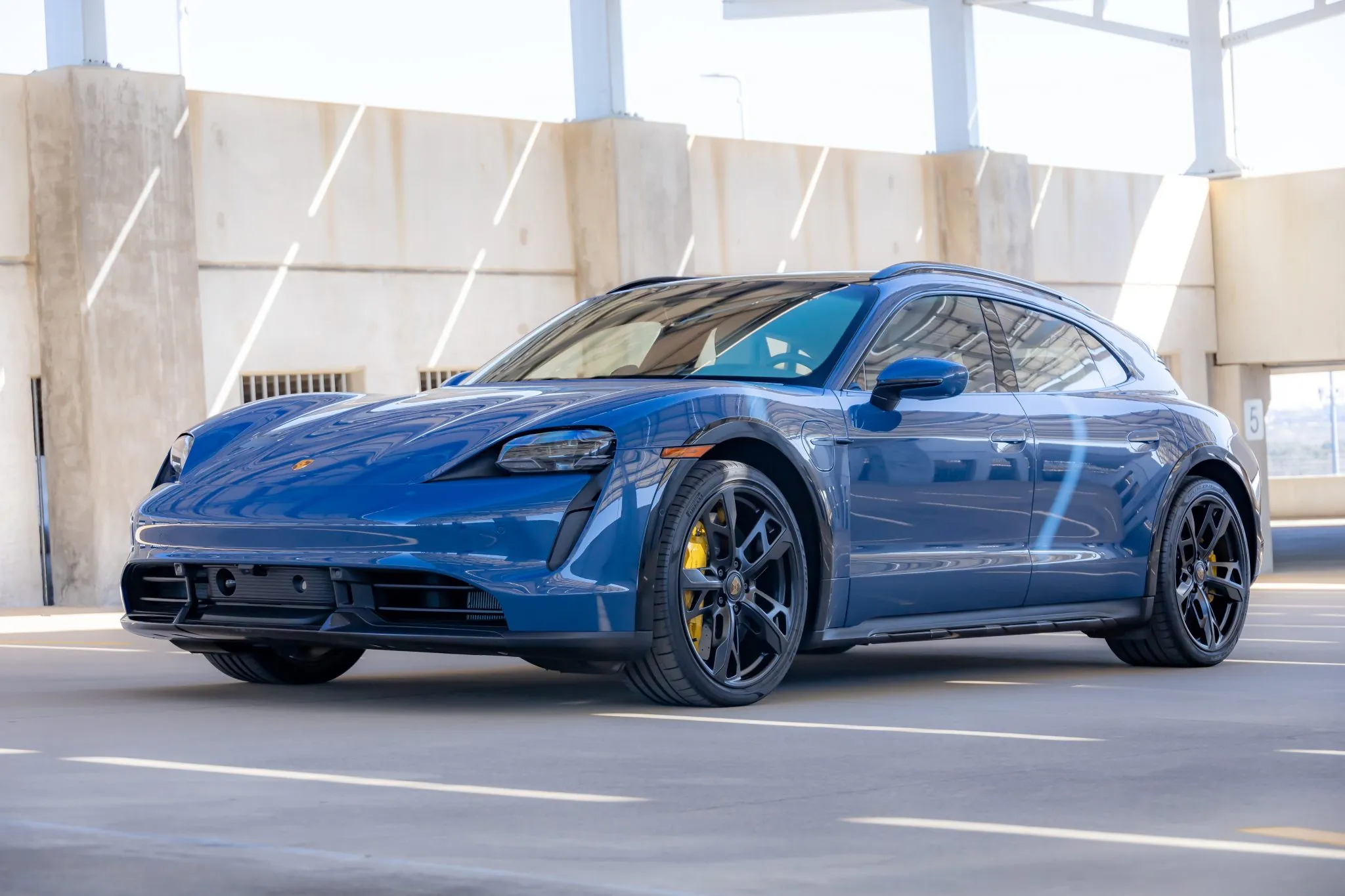 2022 Porsche Taycan Turbo S Cross Turismo in Neptune Blue