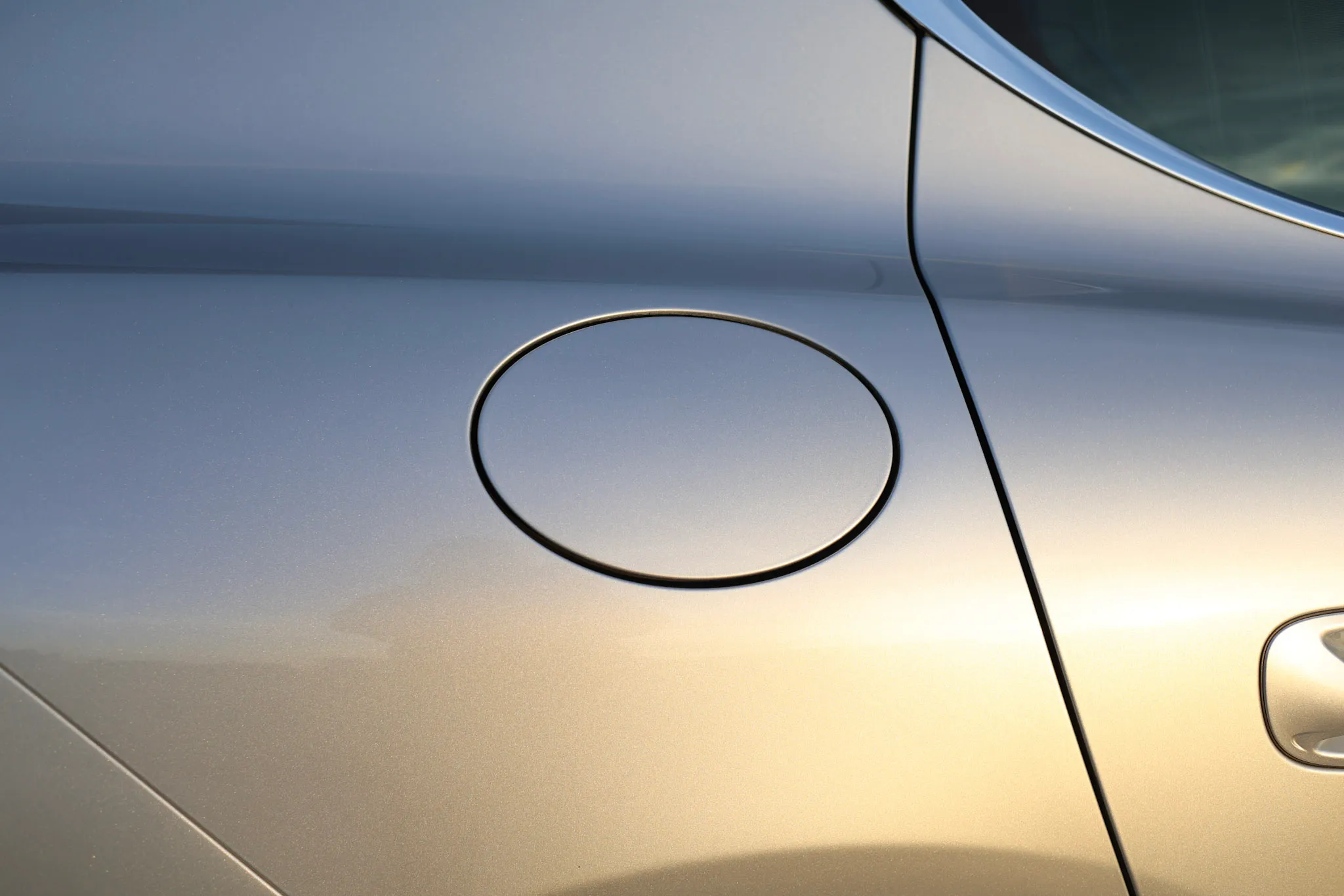 2014 Porsche Panamera Turbo Executive in Rhodium Silver Metallic