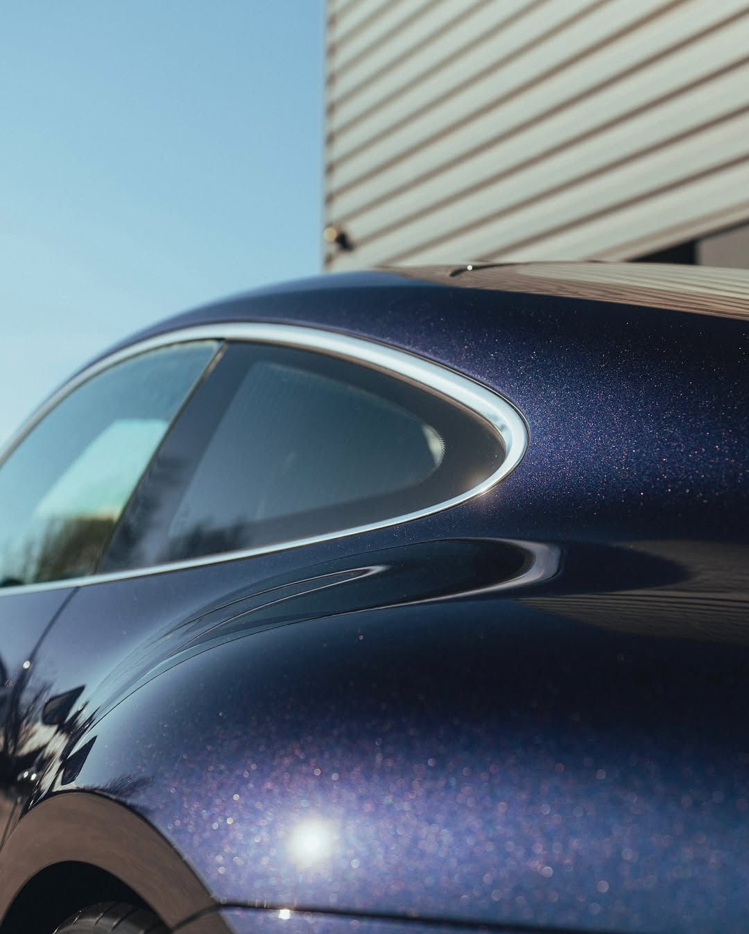 2025 Porsche 911 S/T in Carbon Black Metallic