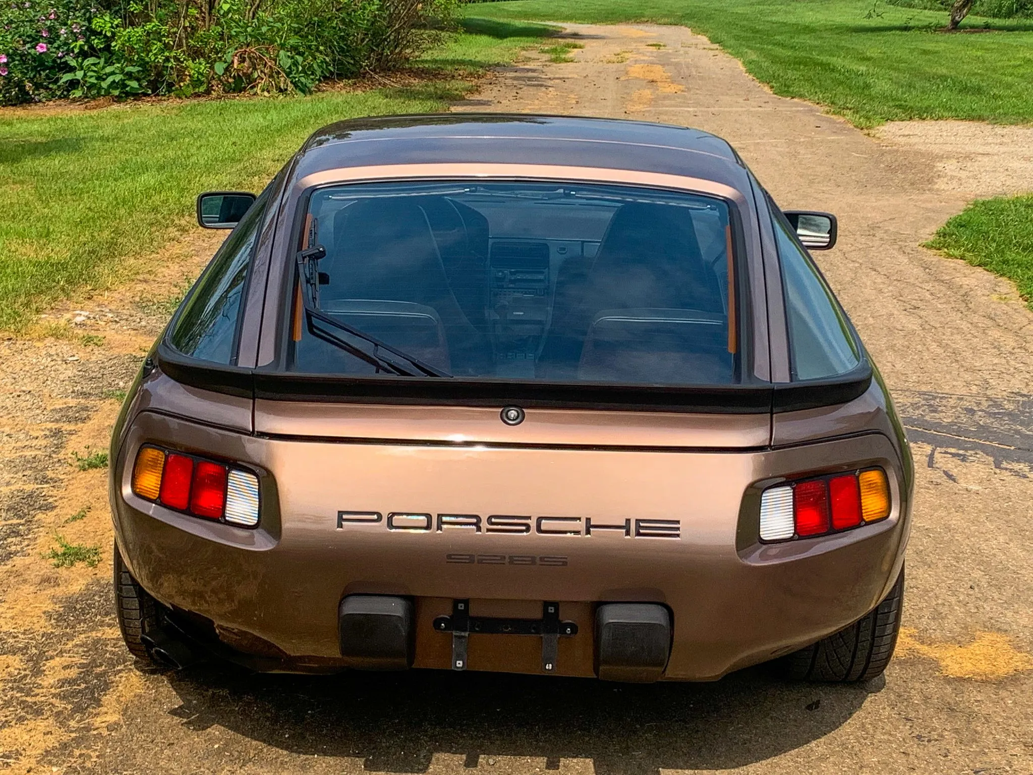 1983 Porsche 928S in Quartz Grey Metallic