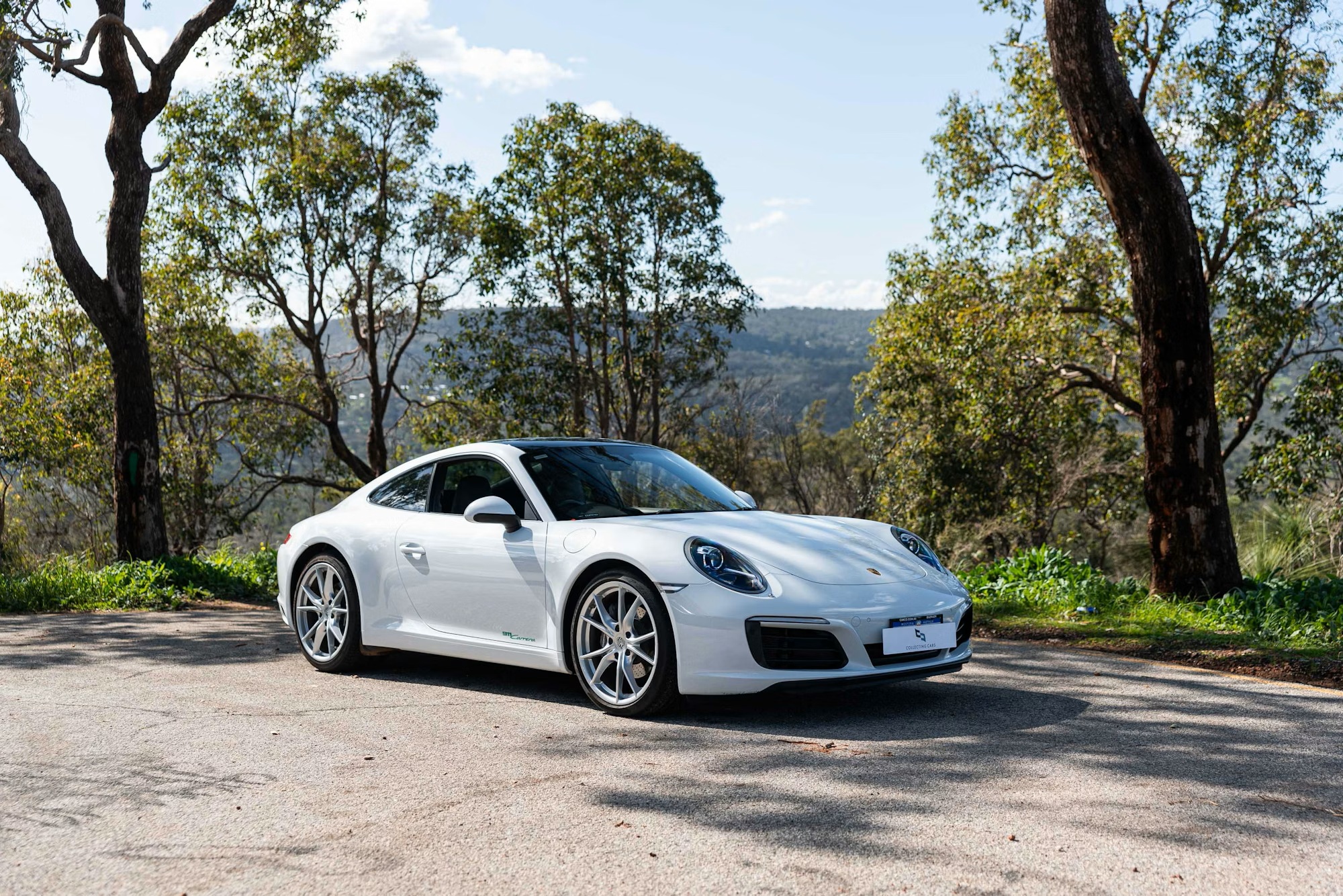 2017 Porsche 911 Carrera in Carrara White Metallic