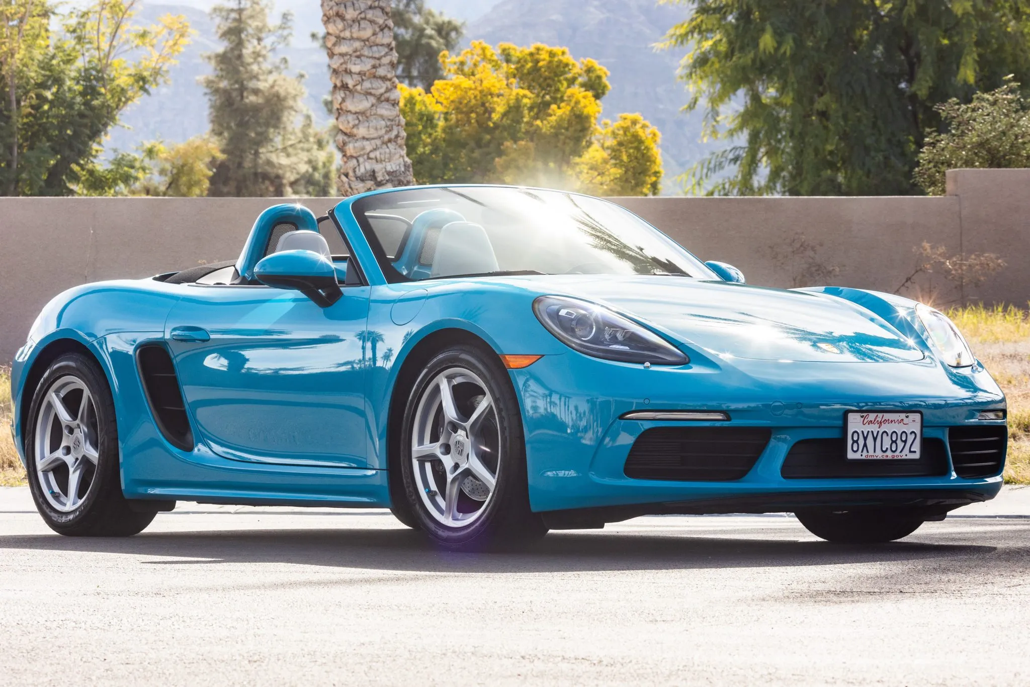 2018 Porsche 718 Boxster in Miami Blue