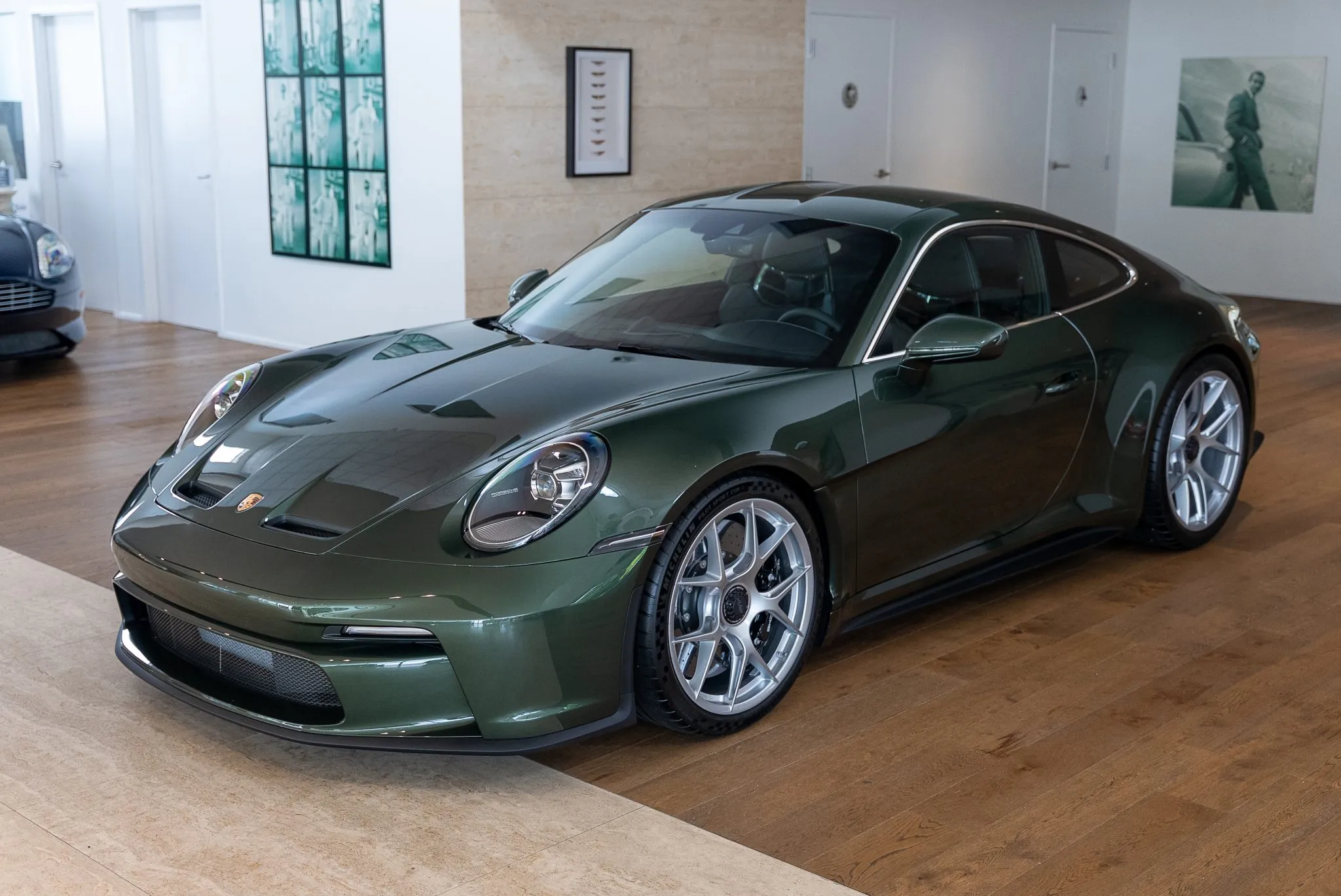 2024 Porsche 911 S/T in Oak Green Metallic