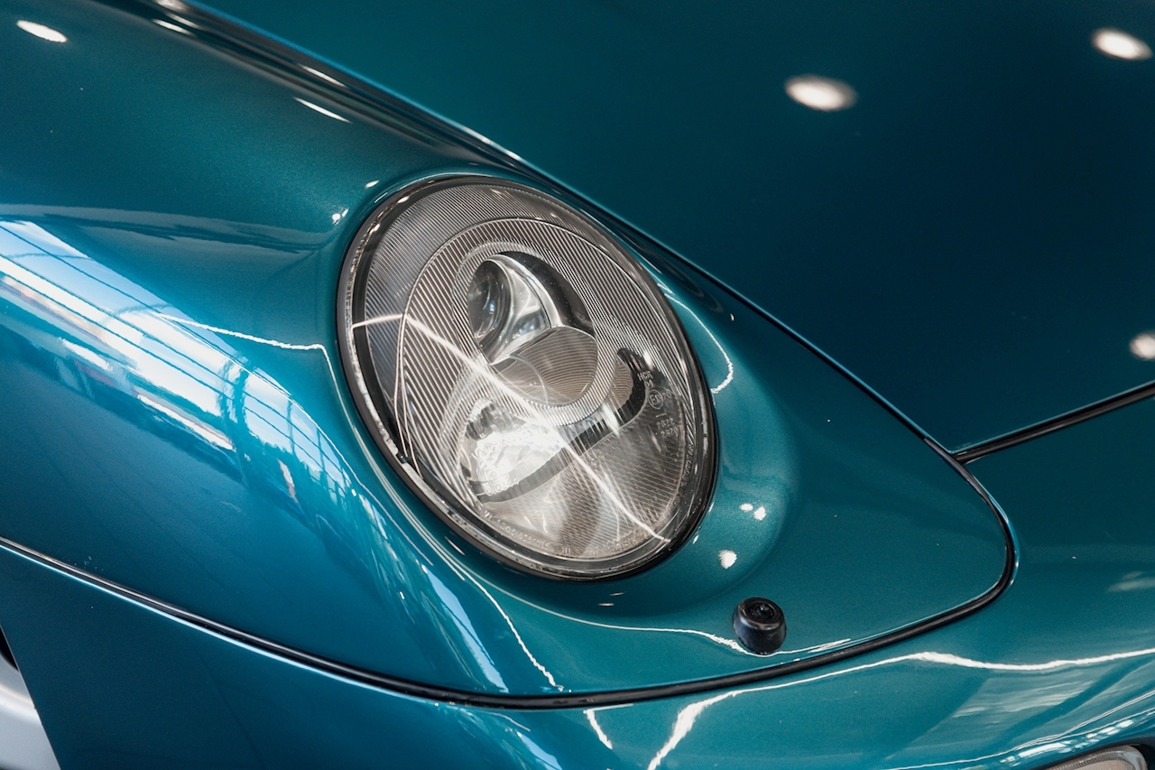 1996 Porsche 911 993 Carrera In Ultraviolet