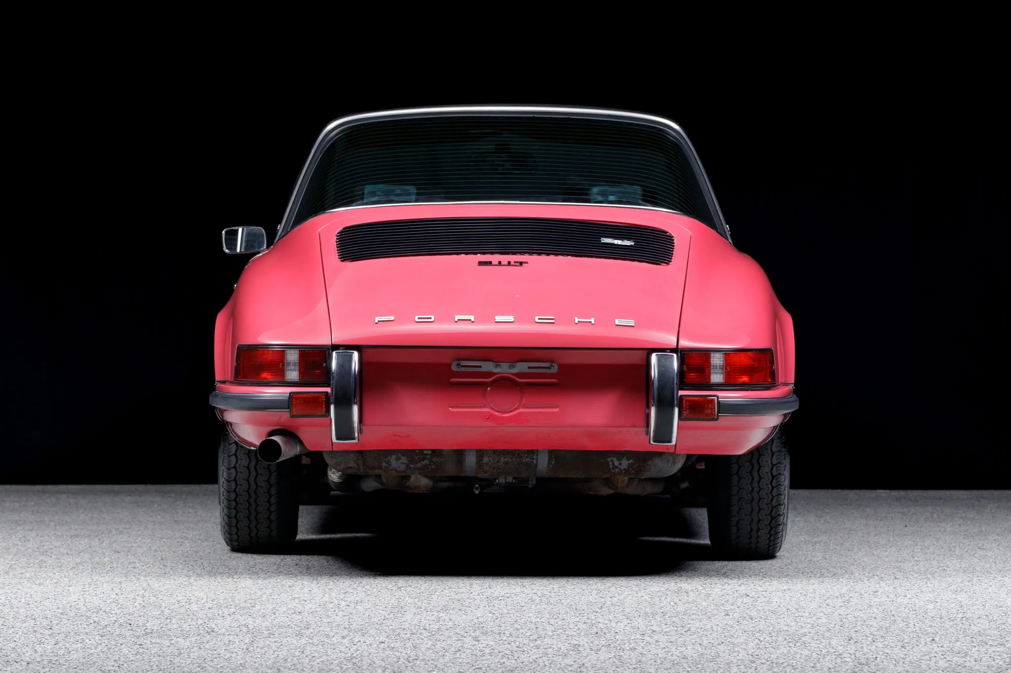 1972 Porsche 911T Targa in Strawberry