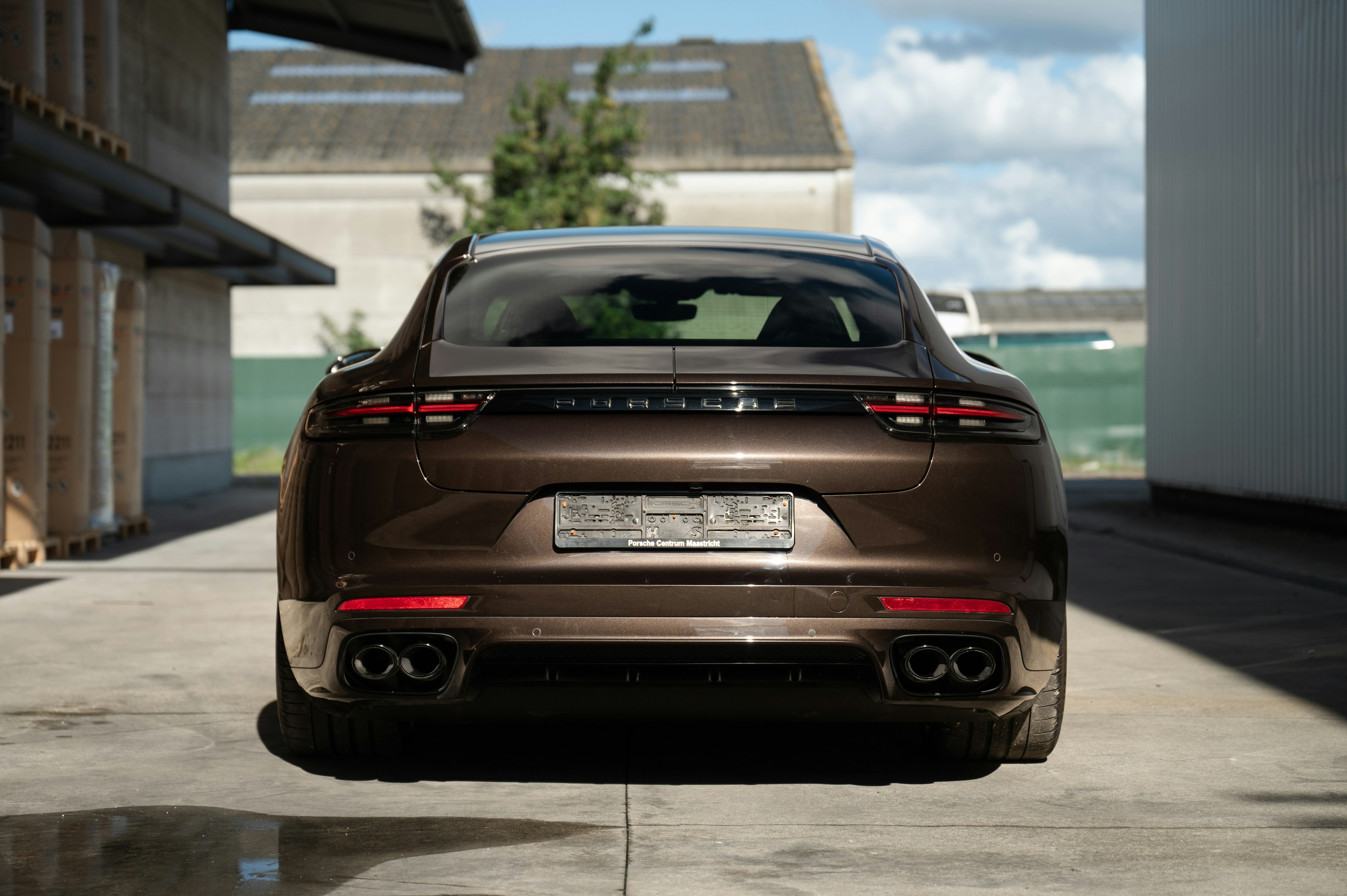 2018 Porsche Panamera Turbo S E-Hybrid in Ristretto Brown Metallic