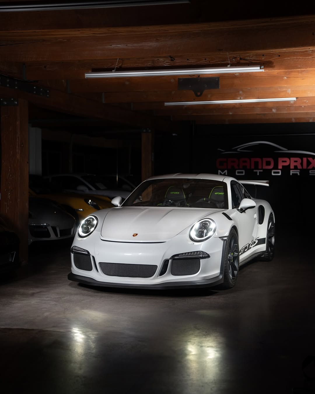 2016 Porsche 911 GT3 RS in Oryx White Metallic