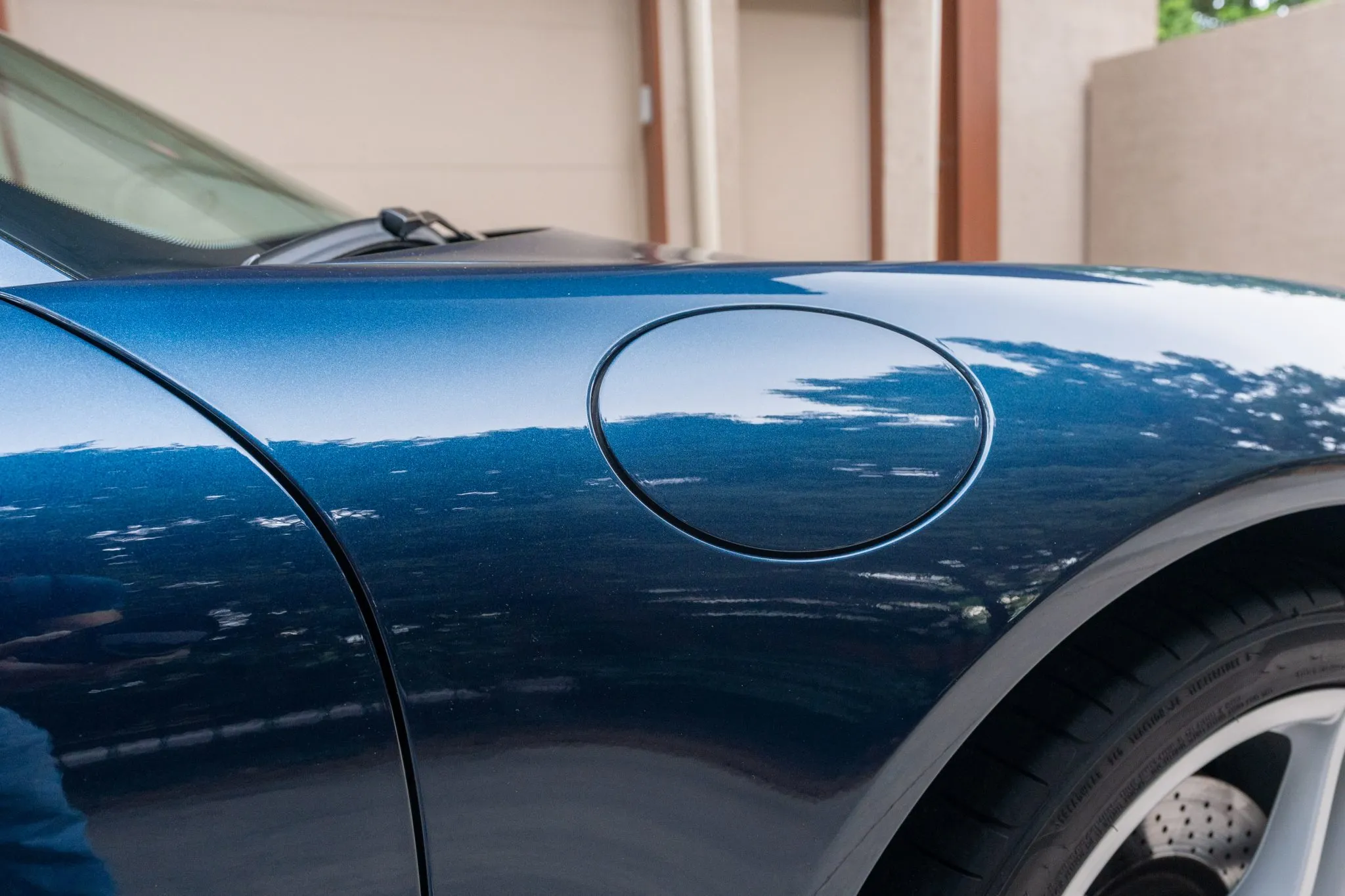 2013 Porsche 911 Carrera Cabriolet in Dark Blue Metallic