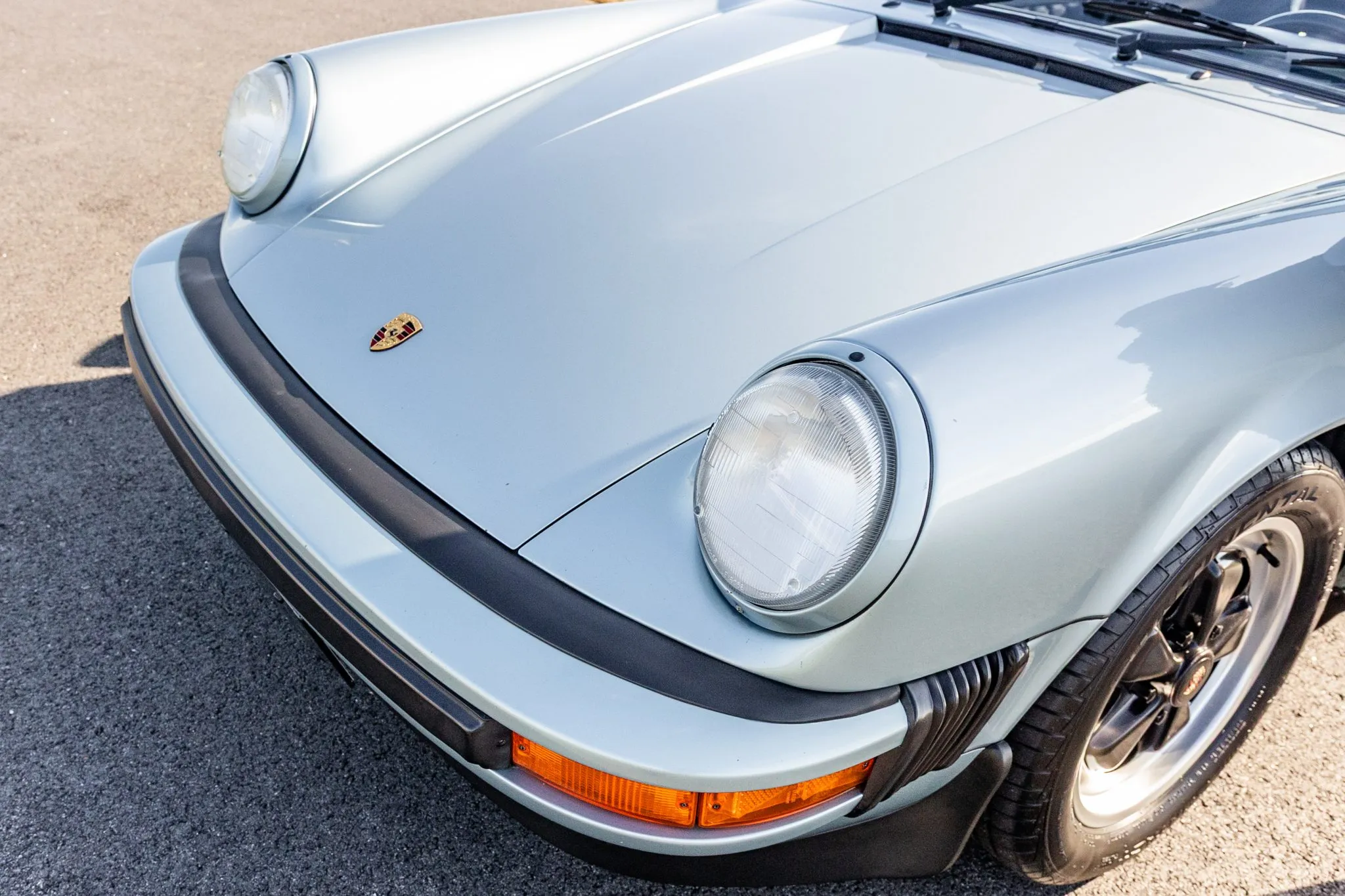 1988 Porsche 911 Carrera Cabriolet G50 in Lagoon Green Metallic