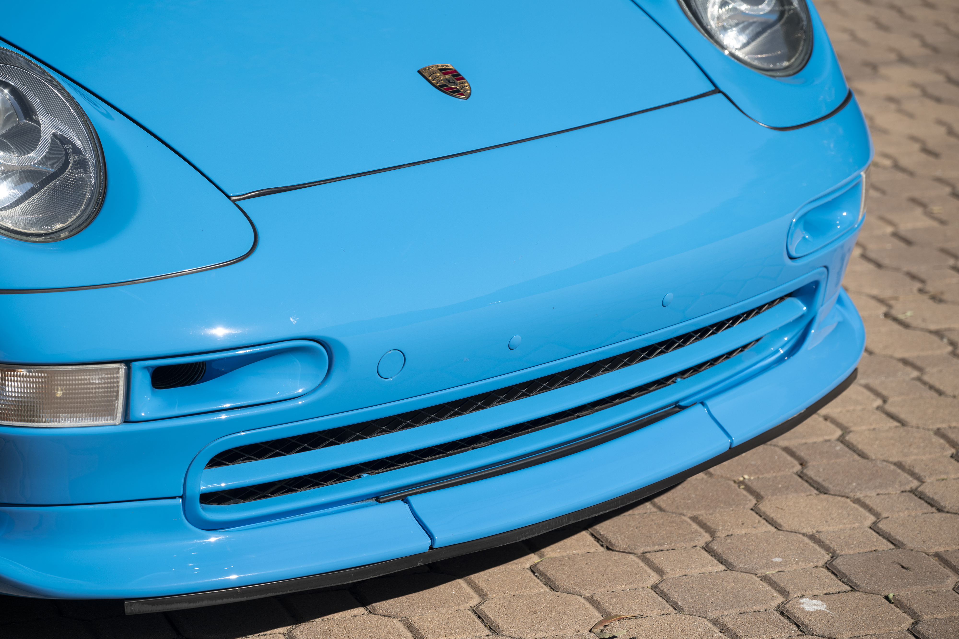 1996 Porsche 911 Carrera RS 3.8 in Riviera Blue