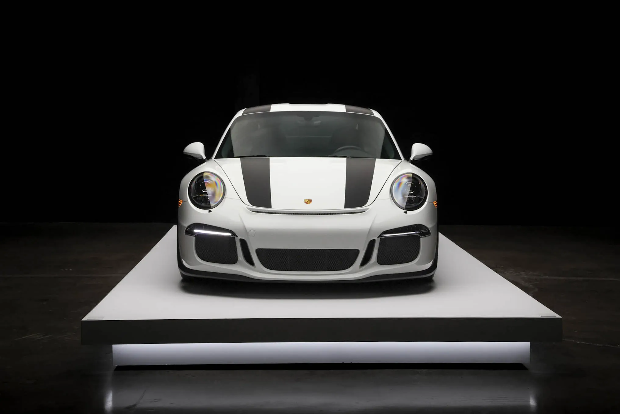 2016 Porsche 911 R in White