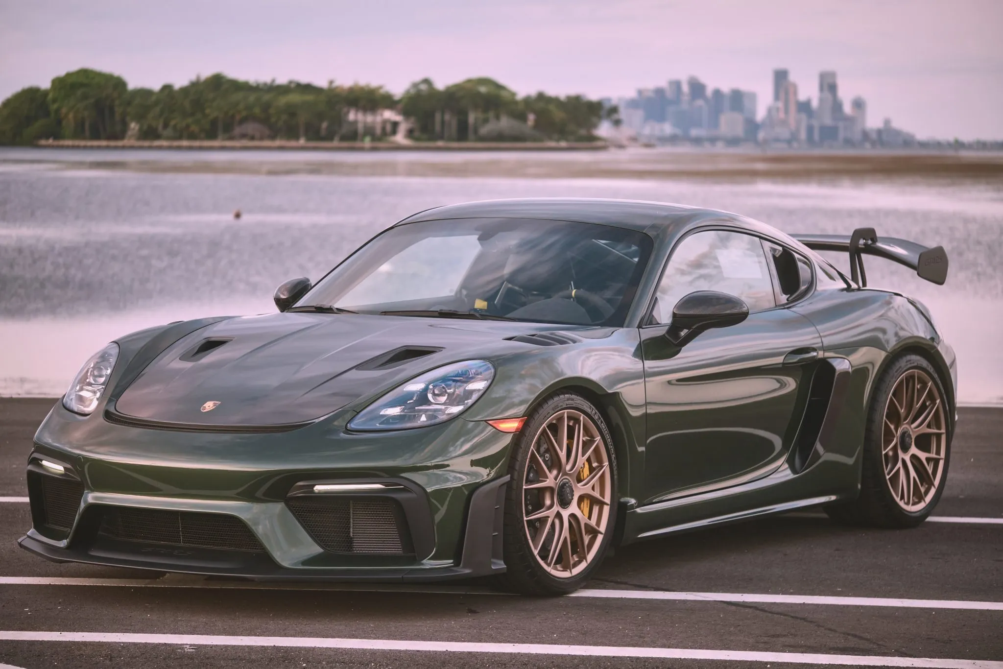2024 Porsche 718 Cayman GT4 RS Weissach in Oak Green Metallic