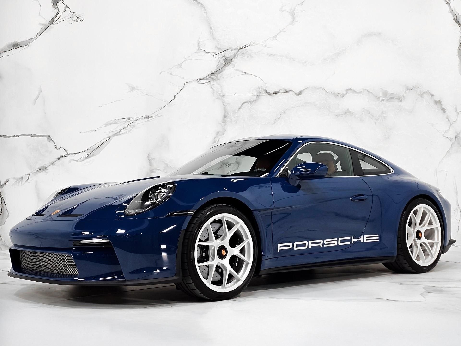 2024 Porsche 911 S/T in Manaus Blue