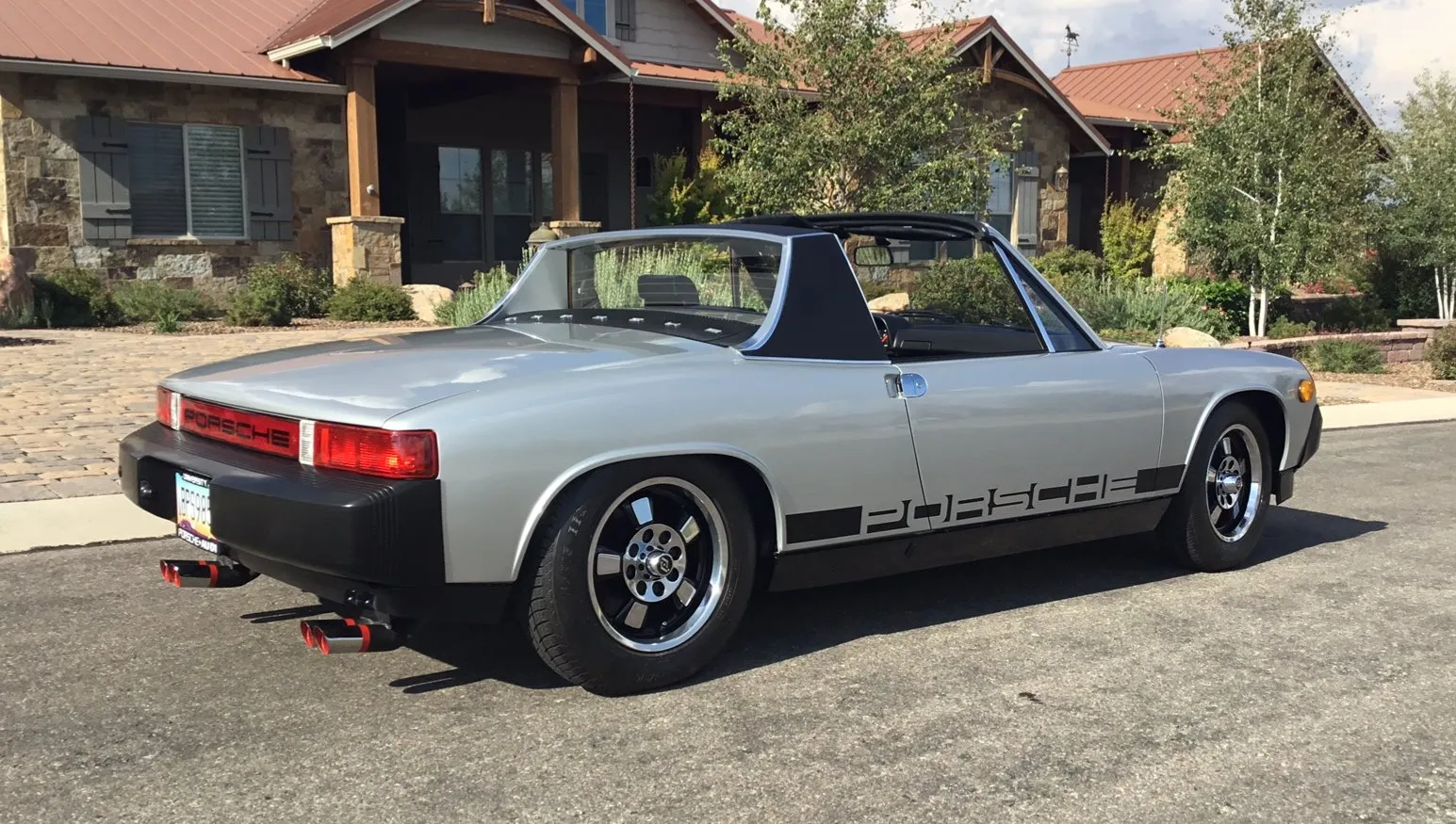1975 Porsche 914 2.0L in Diamond Silver Metallic 