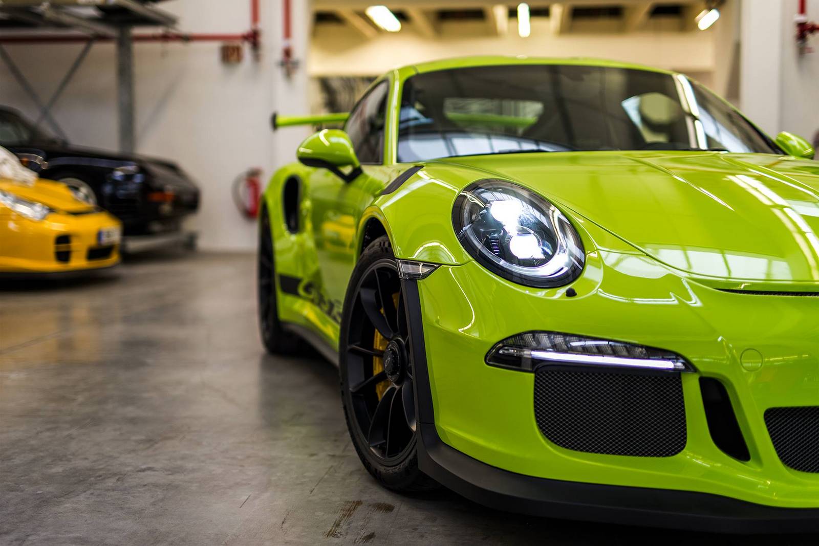 2016 Porsche 911 GT3 RS in Birch Green