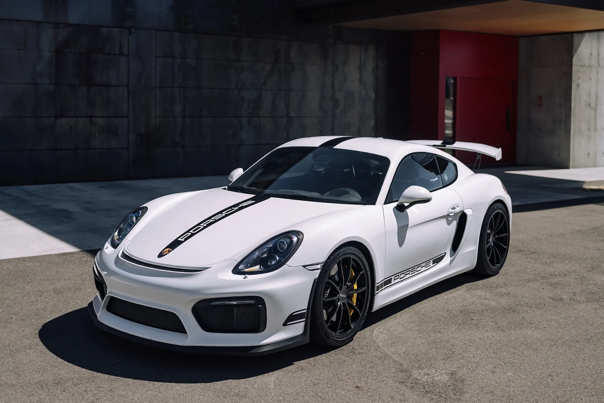 2016 Porsche Cayman GT4 in Carrara White Metallic