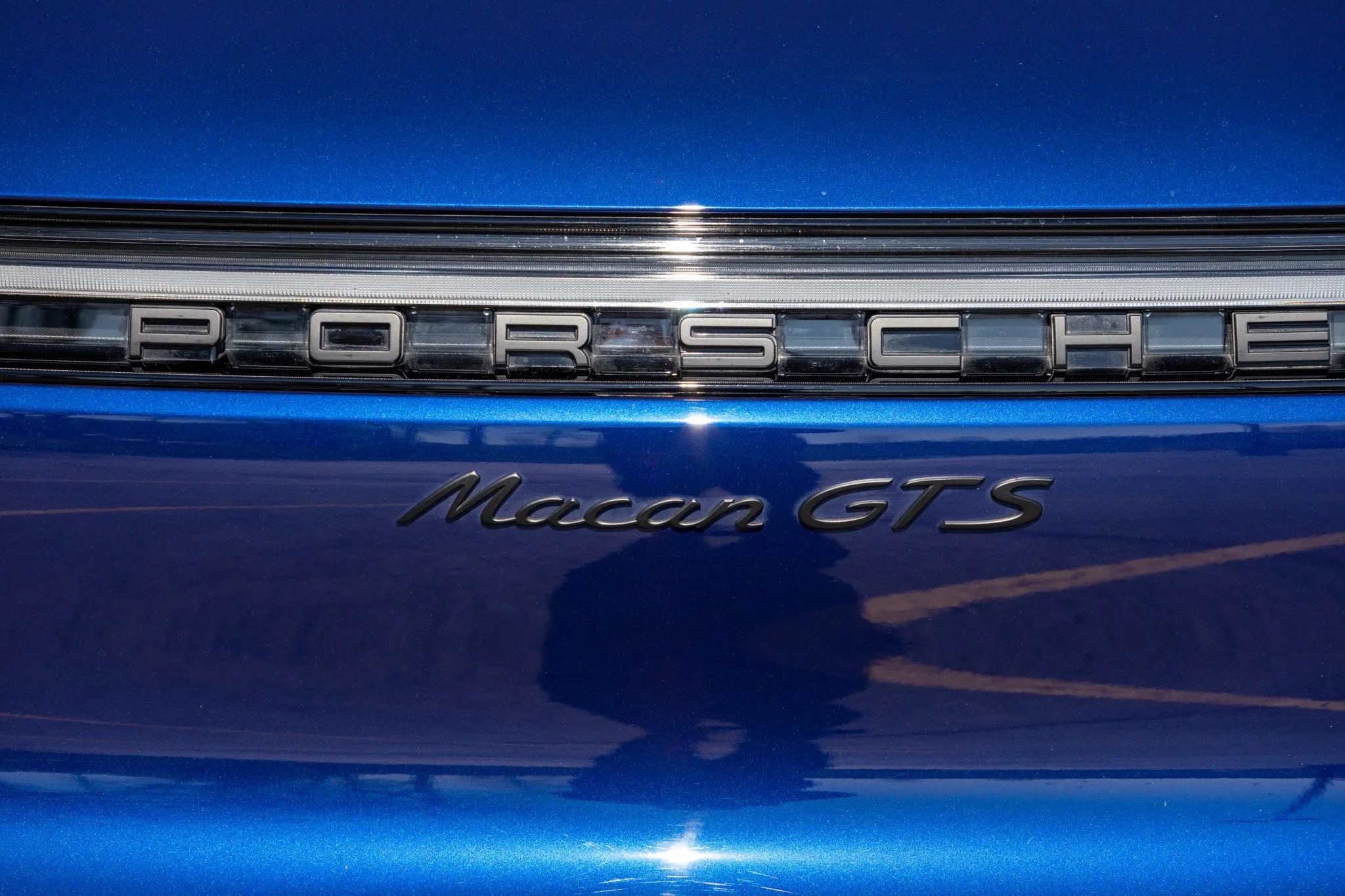 2022 Porsche Macan GTS in Gentian Blue Metallic