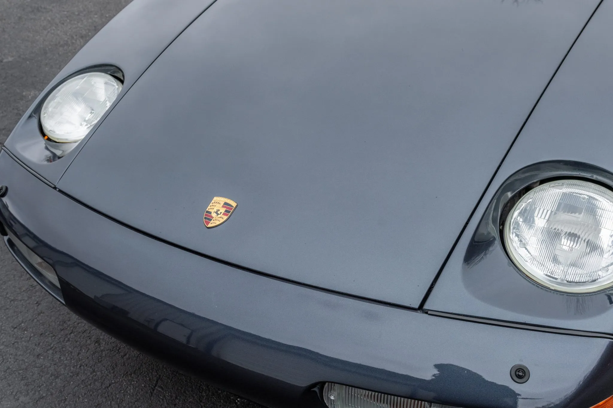 1991 Porsche 928 GT in Marine Blue