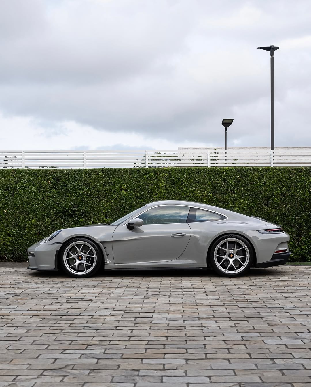 2025 Porsche 911 S/T in Mode Grau