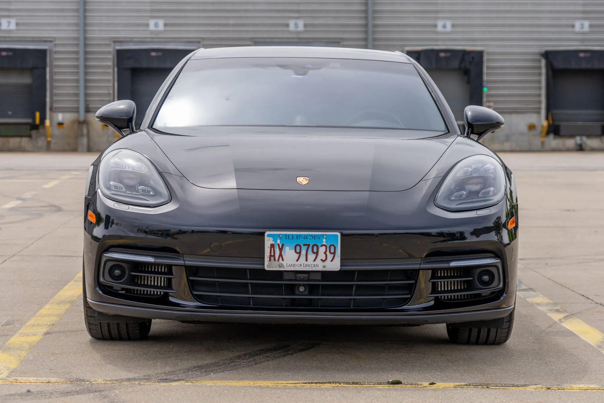 2018 Porsche Panamera 4S Sport Turismo in Jet Black Metallic