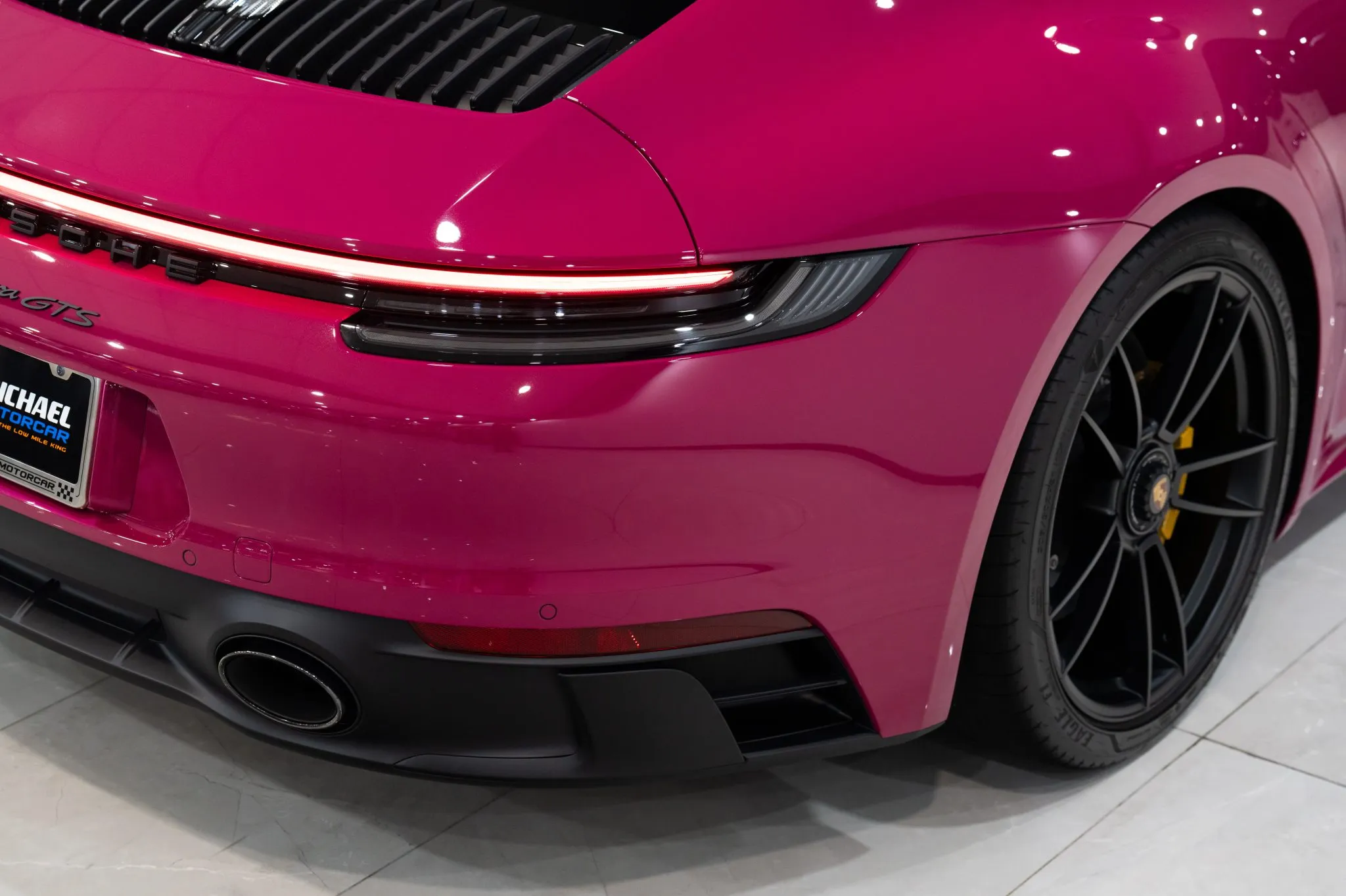 2022 Porsche 911 Carrera GTS Coupe Lightweight in Ruby Star