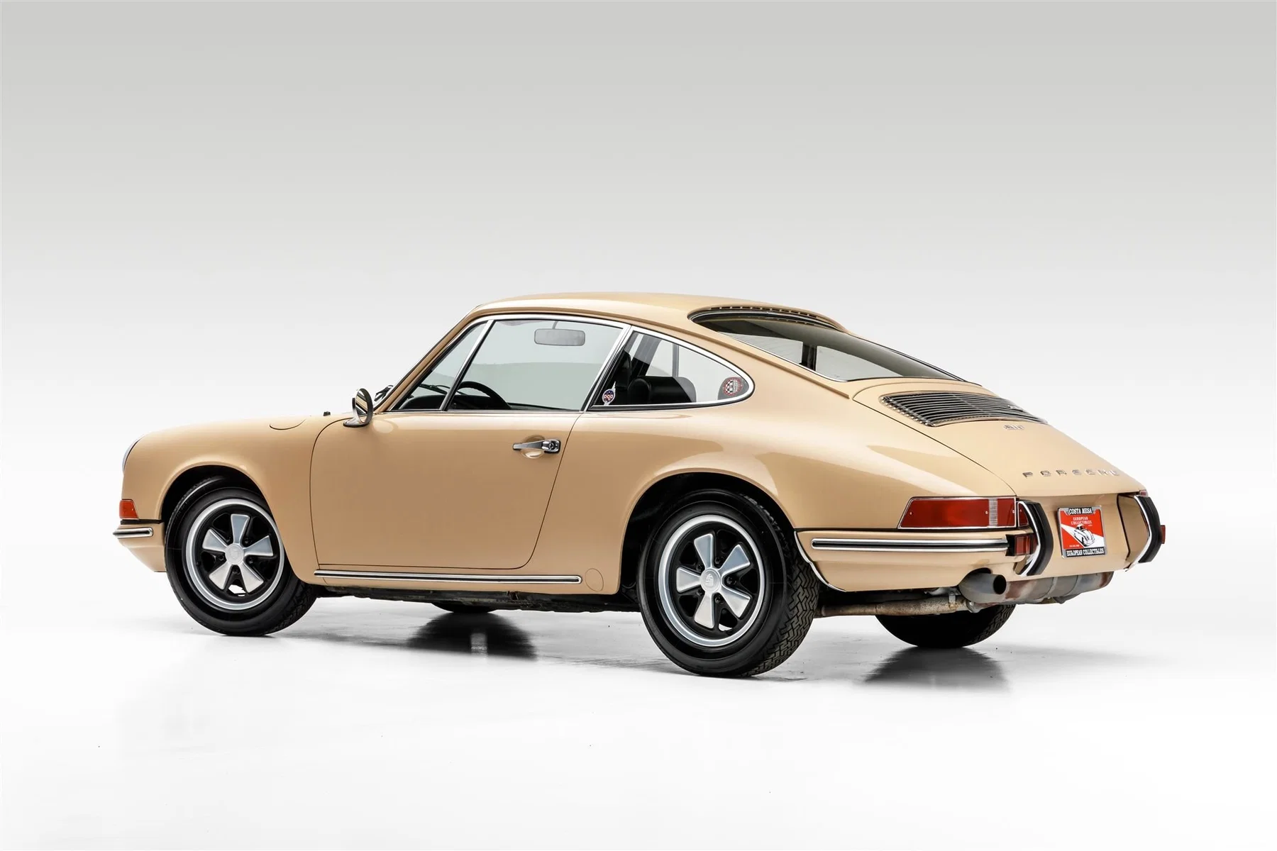 1969 Porsche 911 T In Sandbeige